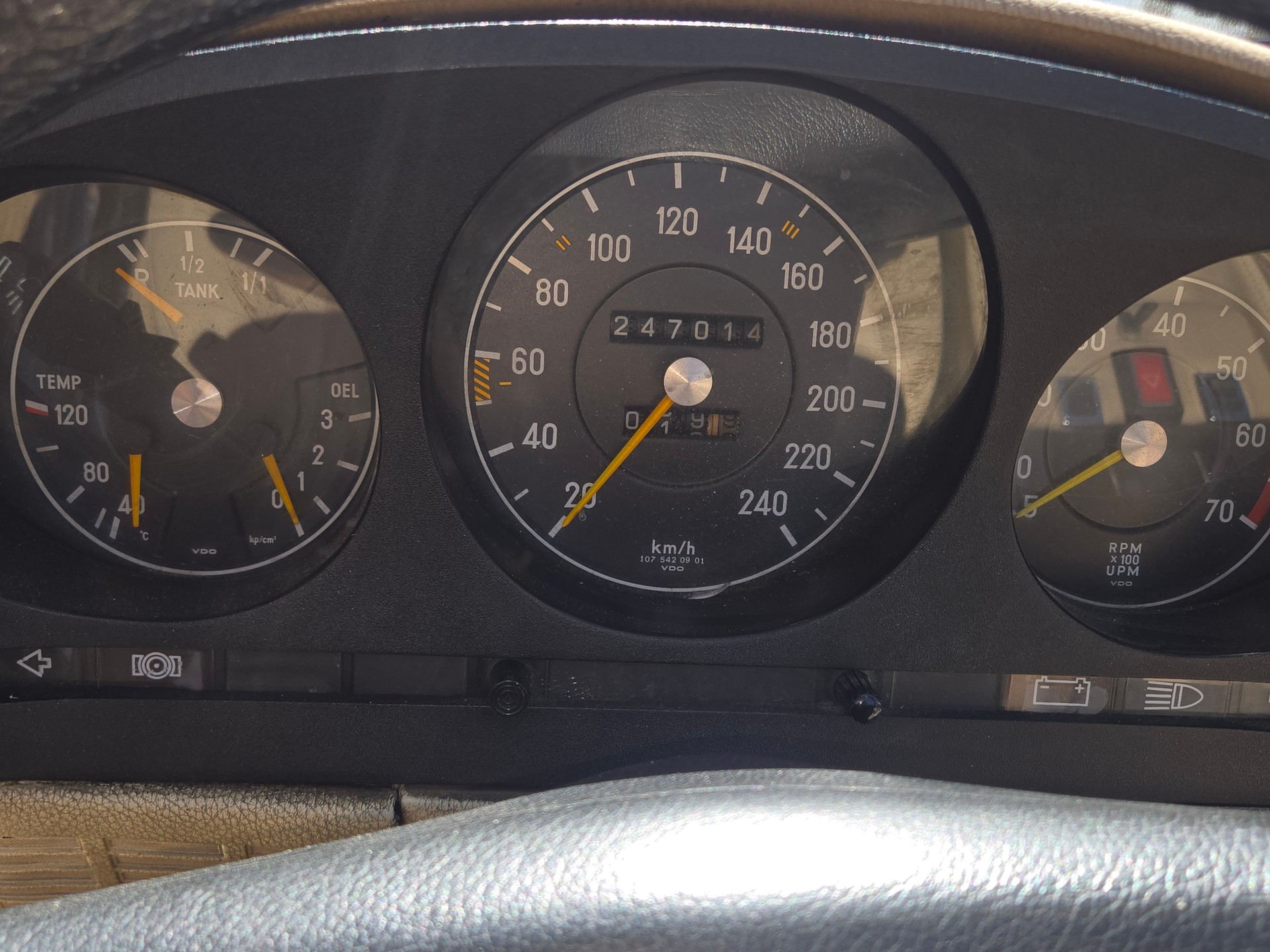 MERCEDES-BENZ 350 SL-image-9