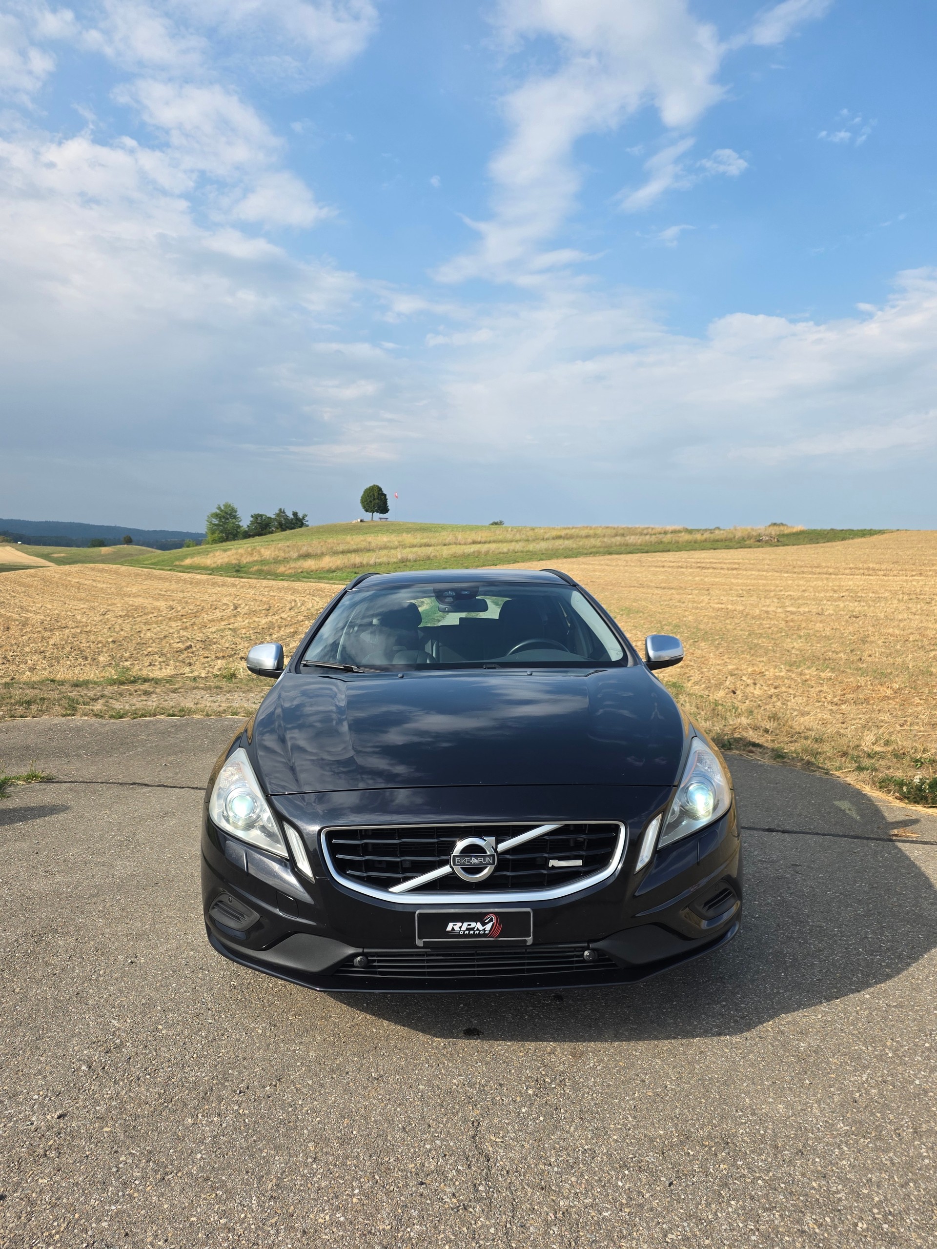 VOLVO V60 D5 AWD R-Design Geartronic