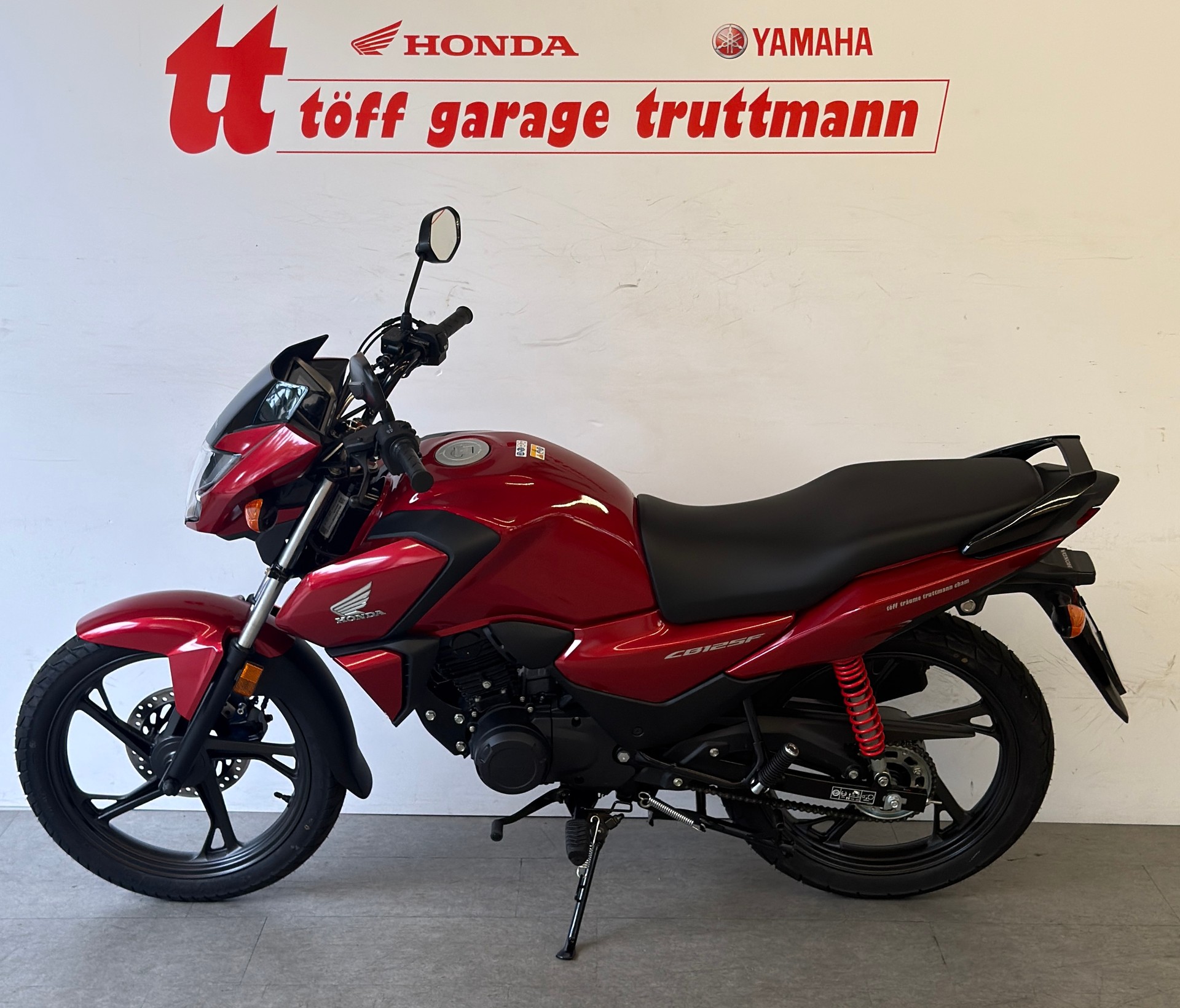 HONDA CBF 125 M-showroom-element-1
