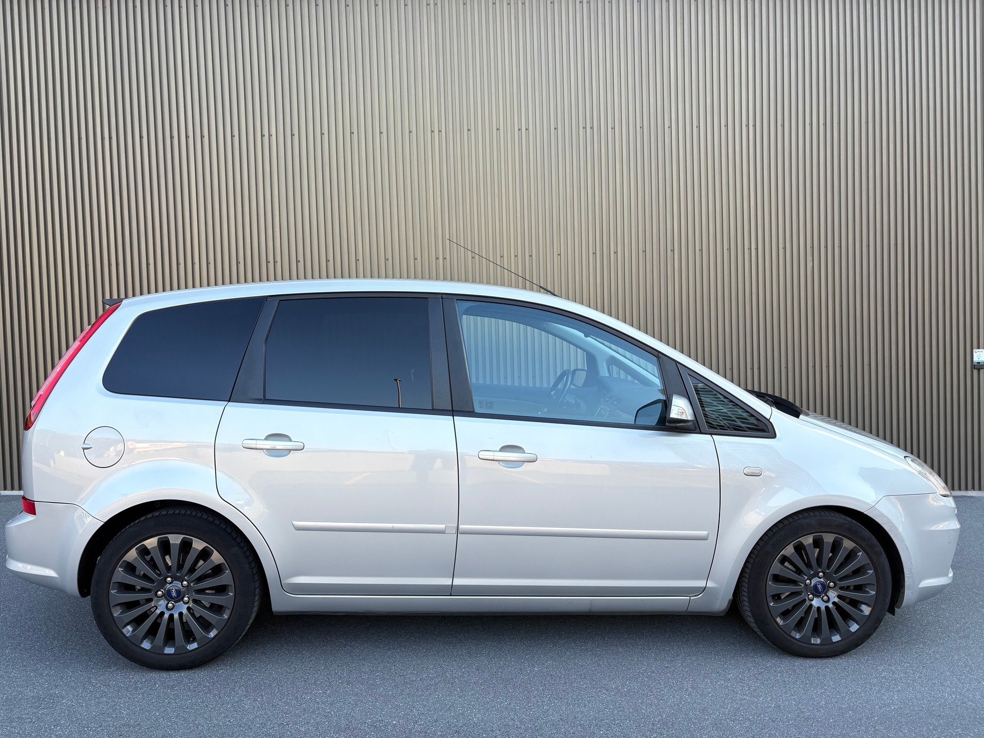 FORD C-Max 2.0 16V Titanium Automatic
