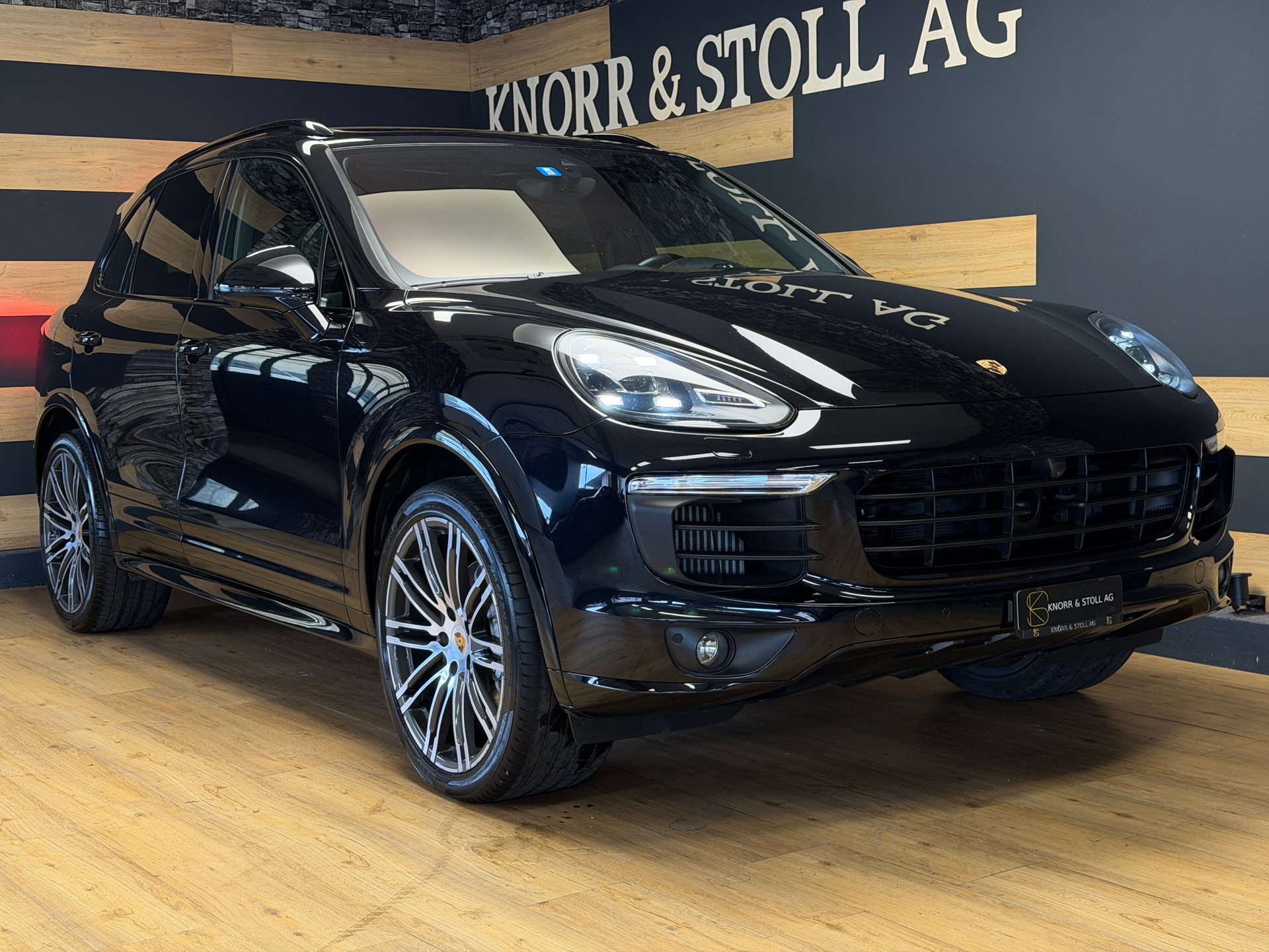 PORSCHE Cayenne S Diesel Platinum-image-4