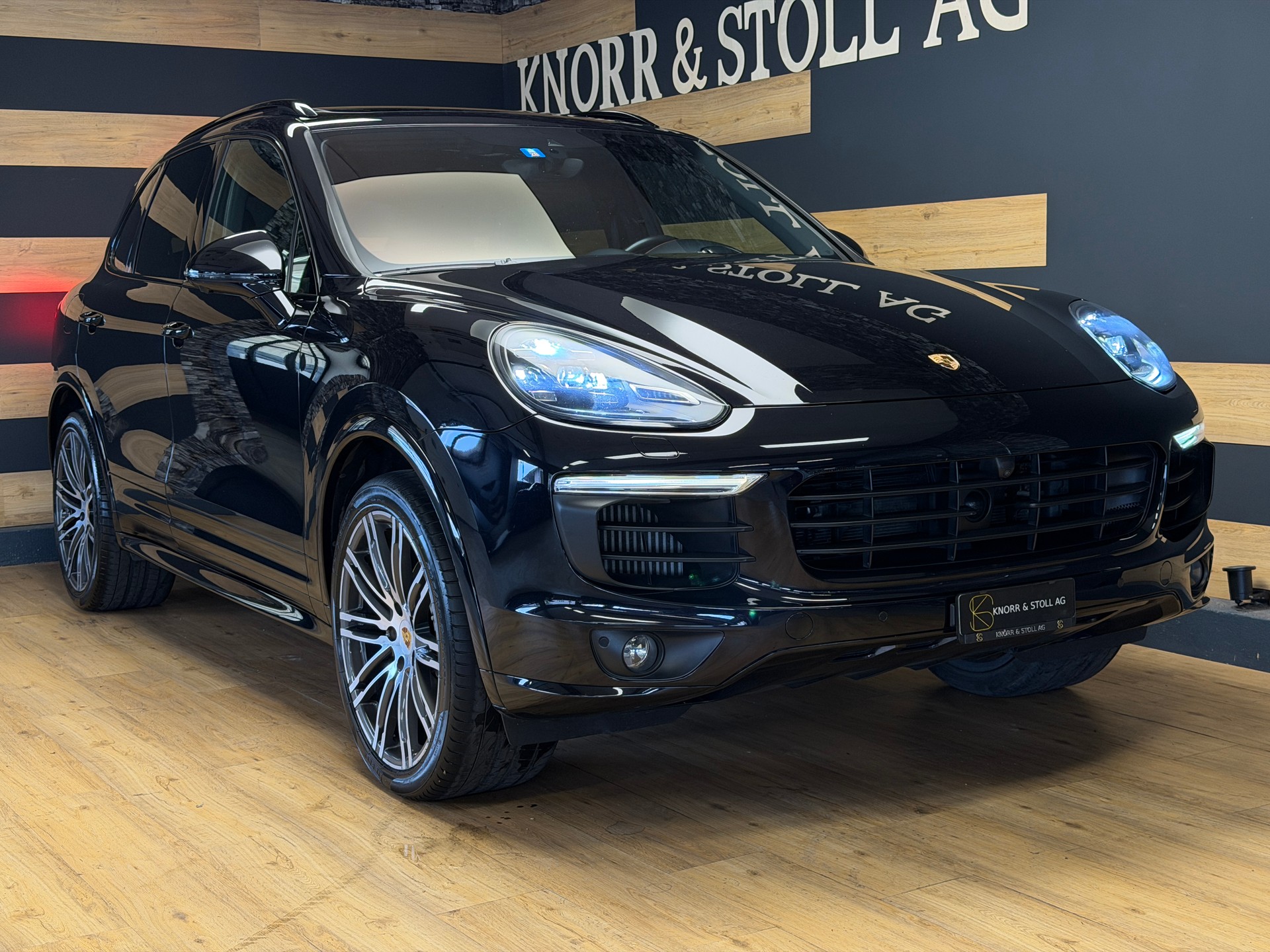PORSCHE Cayenne S Diesel Platinum