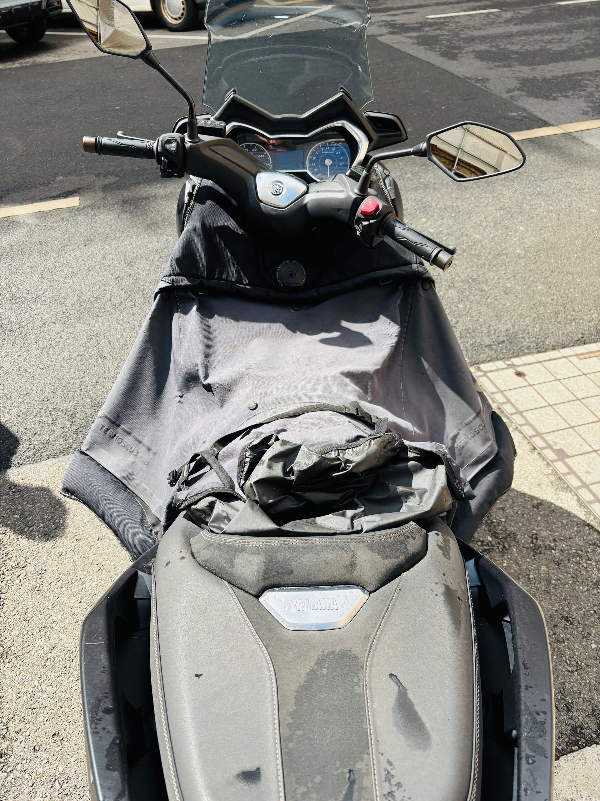 YAMAHA X-Max YP 125 R ron Max ABS-image-2
