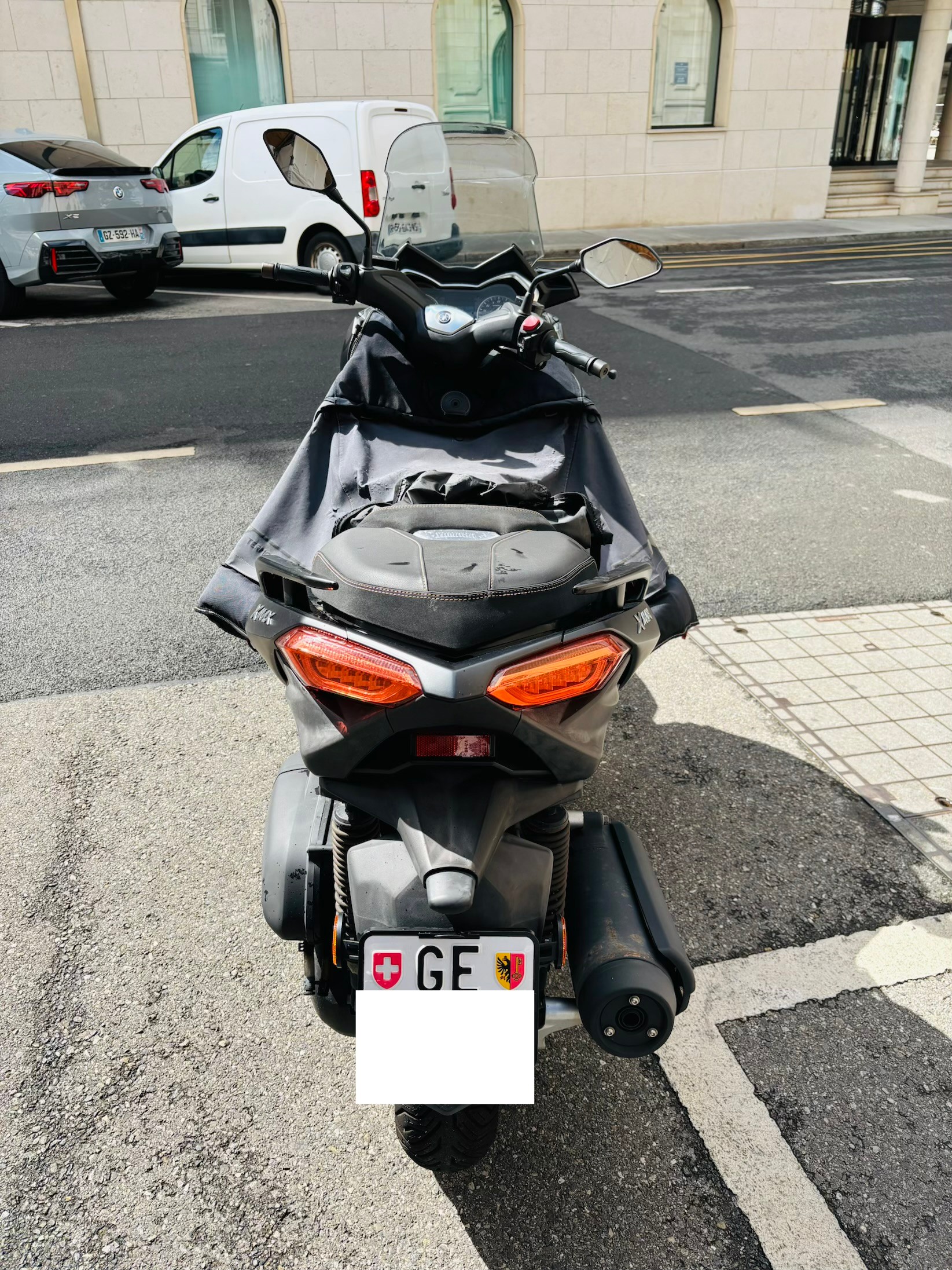 YAMAHA X-Max YP 125 R ron Max ABS-image-4