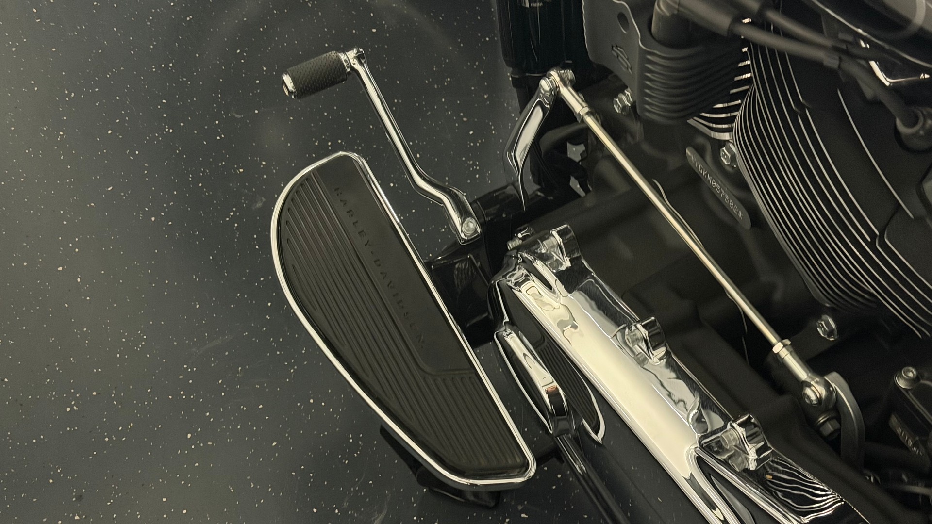 HARLEY-DAVIDSON FLFBS Fat Boy 114-image-6