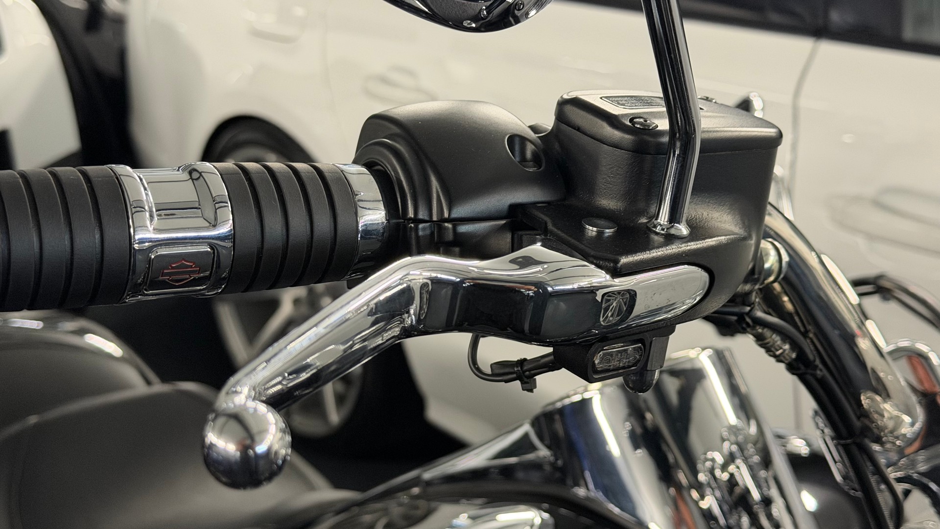 HARLEY-DAVIDSON FLFBS Fat Boy 114-image-4