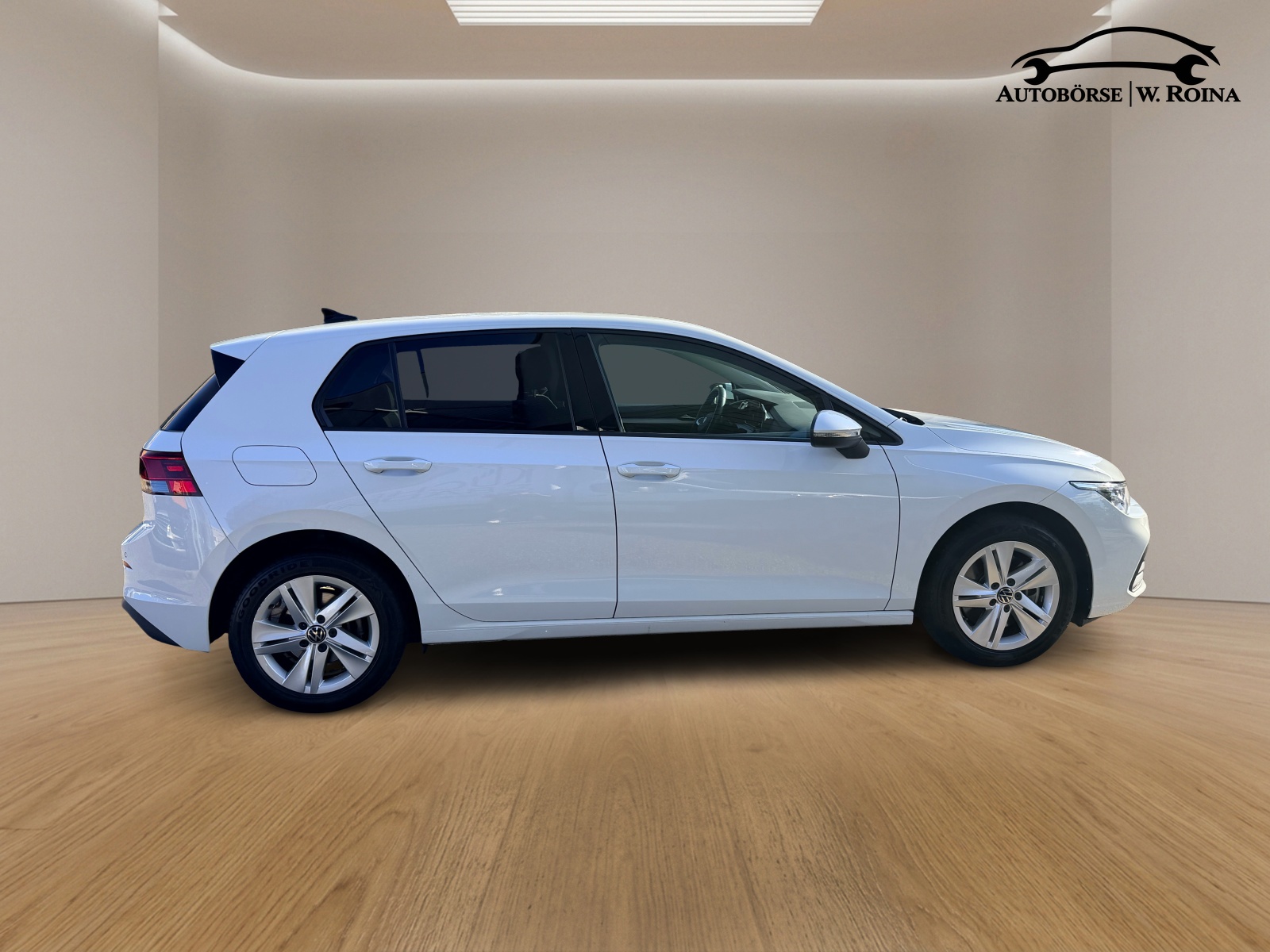 VW Golf 2.0 TDI Life DSG 4Motion-showroom-element-1