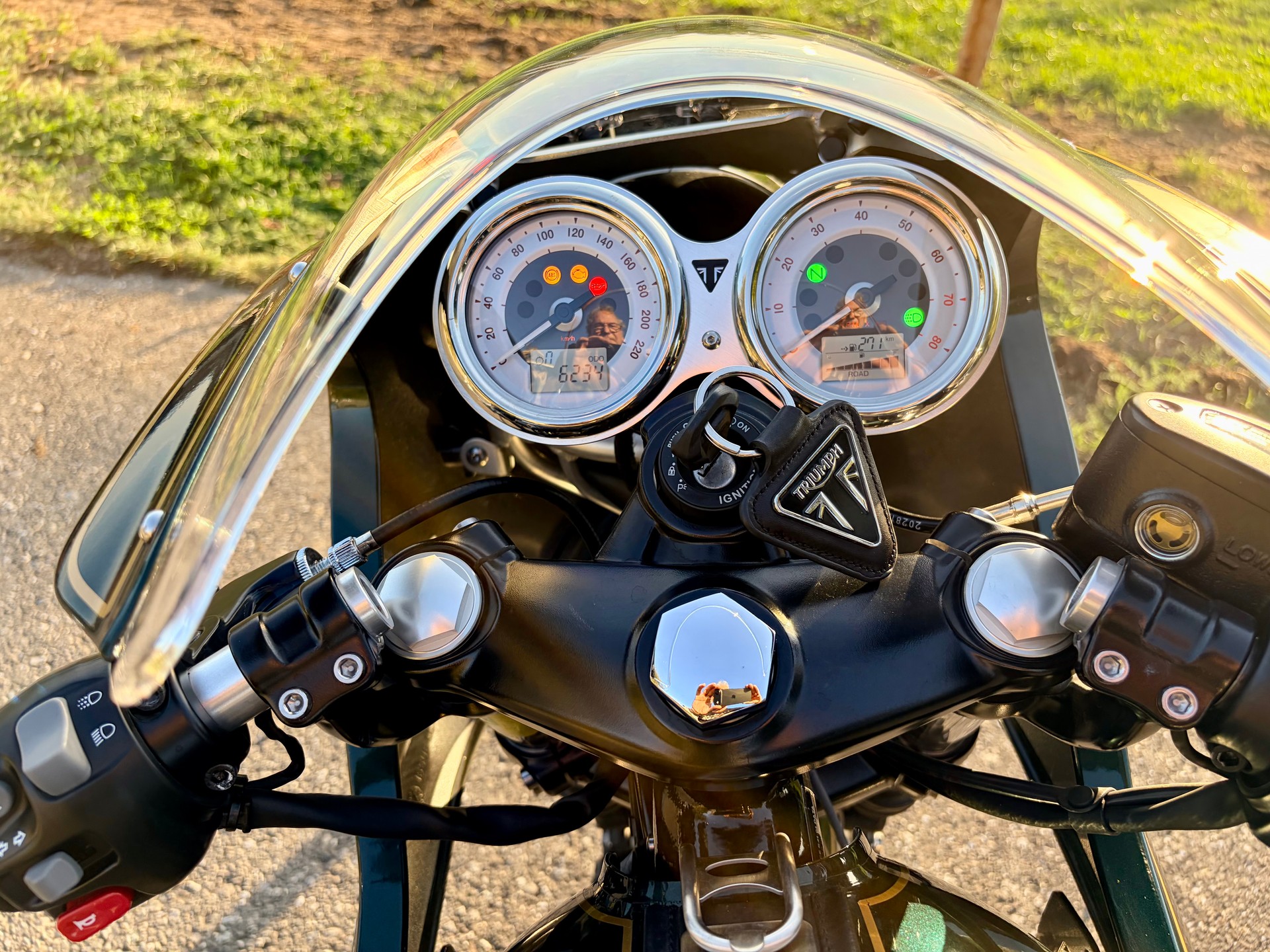 TRIUMPH 1200 ABS Cafe Racer-image-4