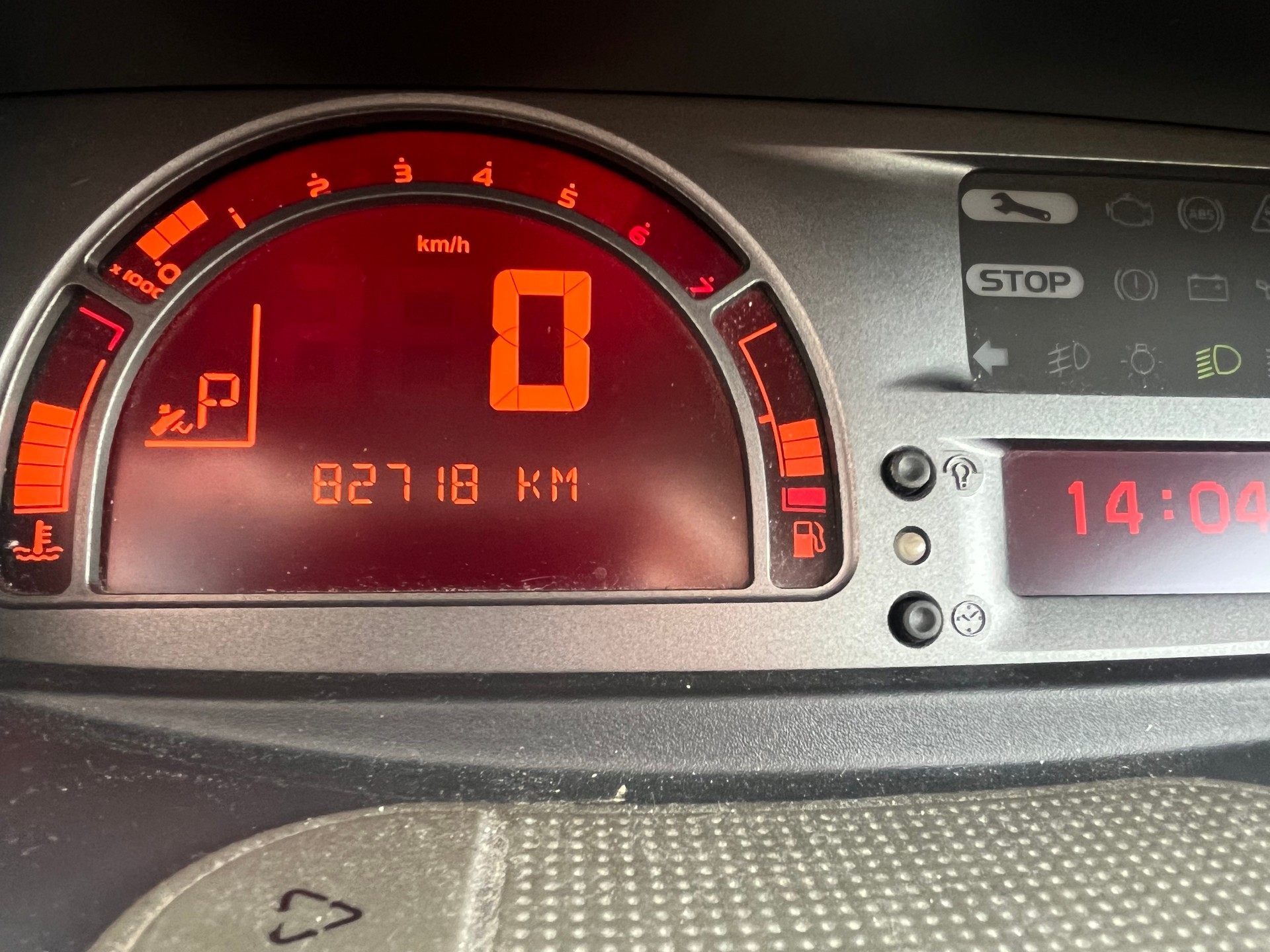RENAULT Modus 1.6 16V Night&Day Automatic-image-16