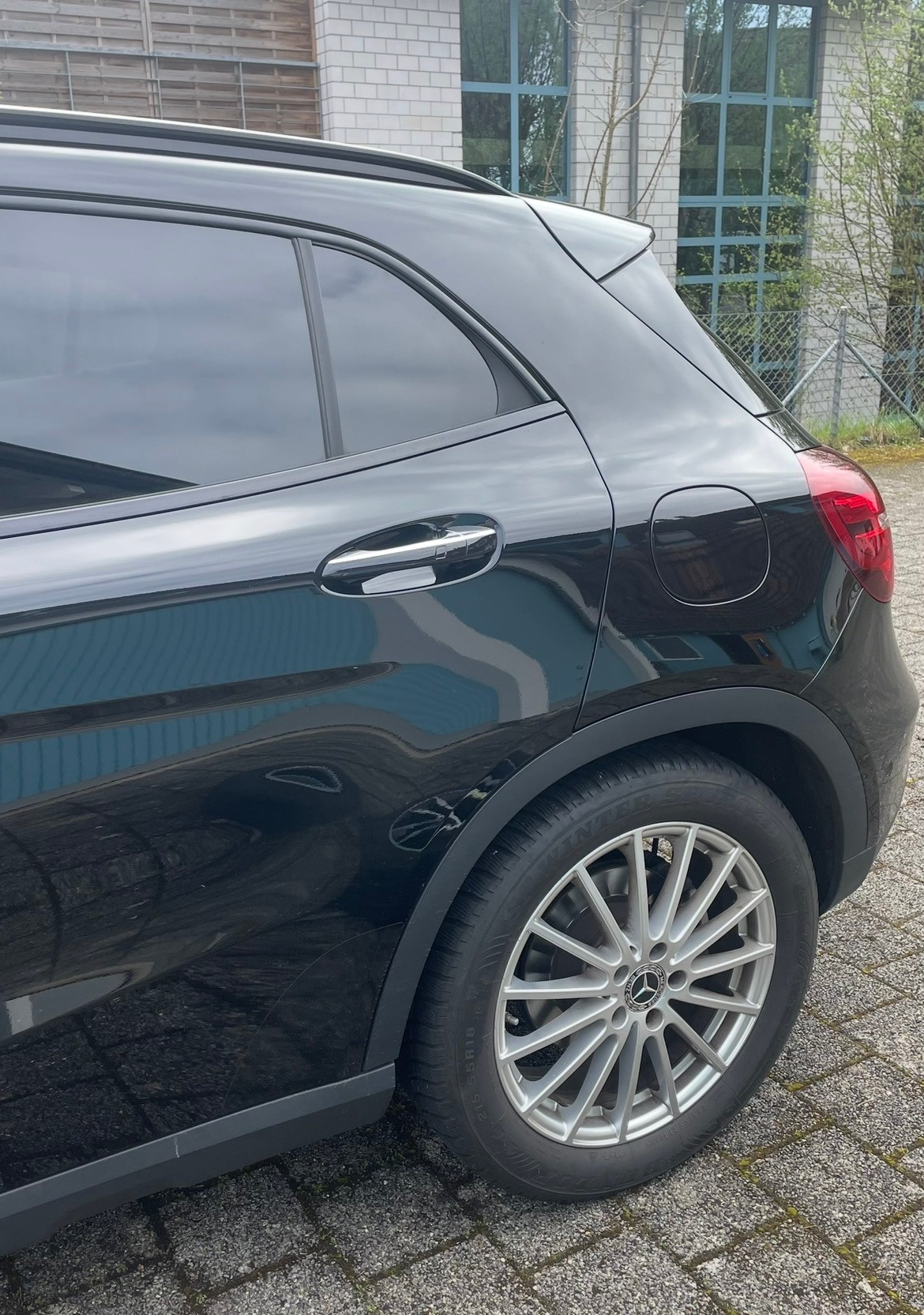 MERCEDES-BENZ GLA 200 Night Star-image-11