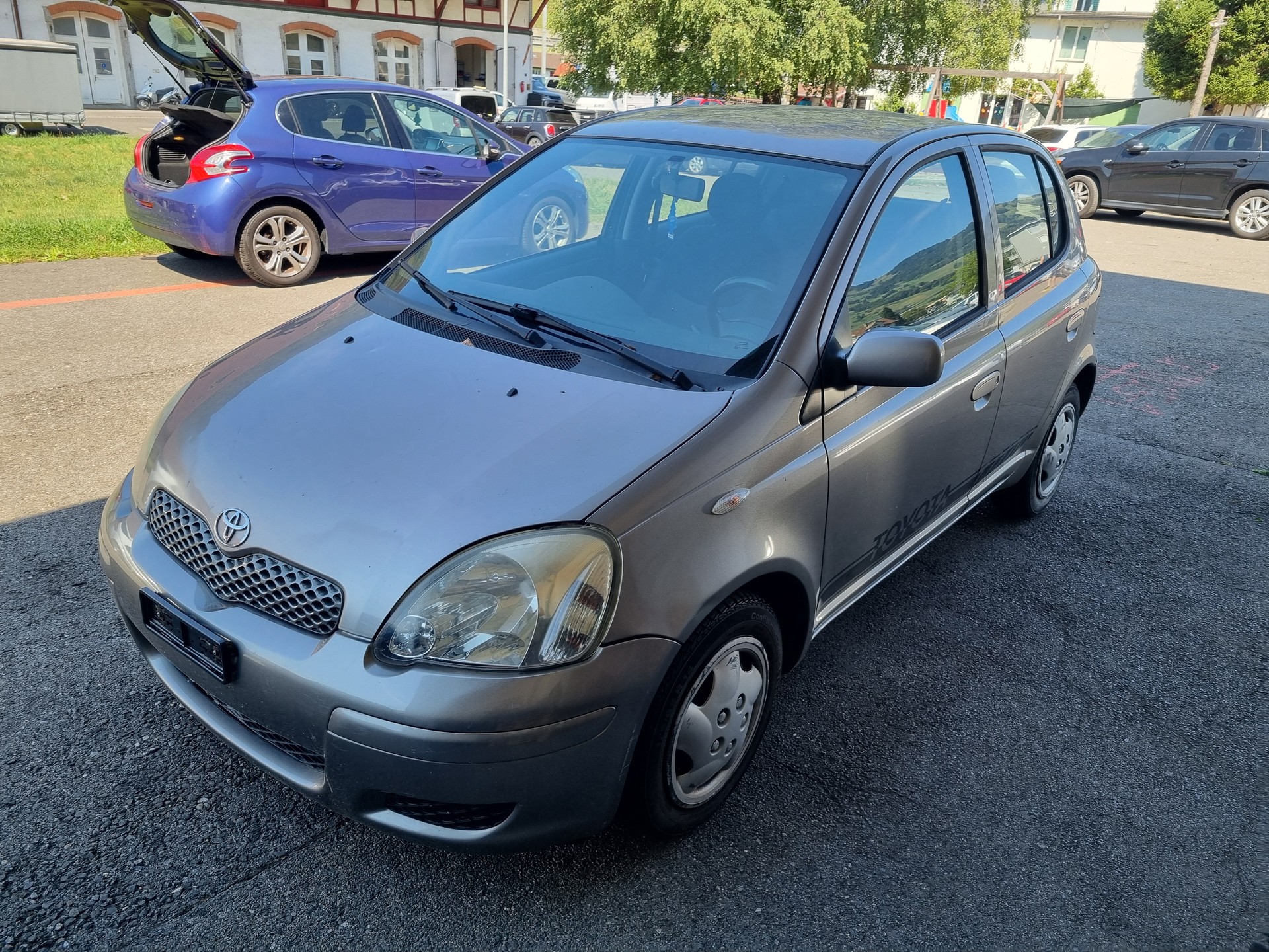 TOYOTA Yaris 1.3 Linea Sol