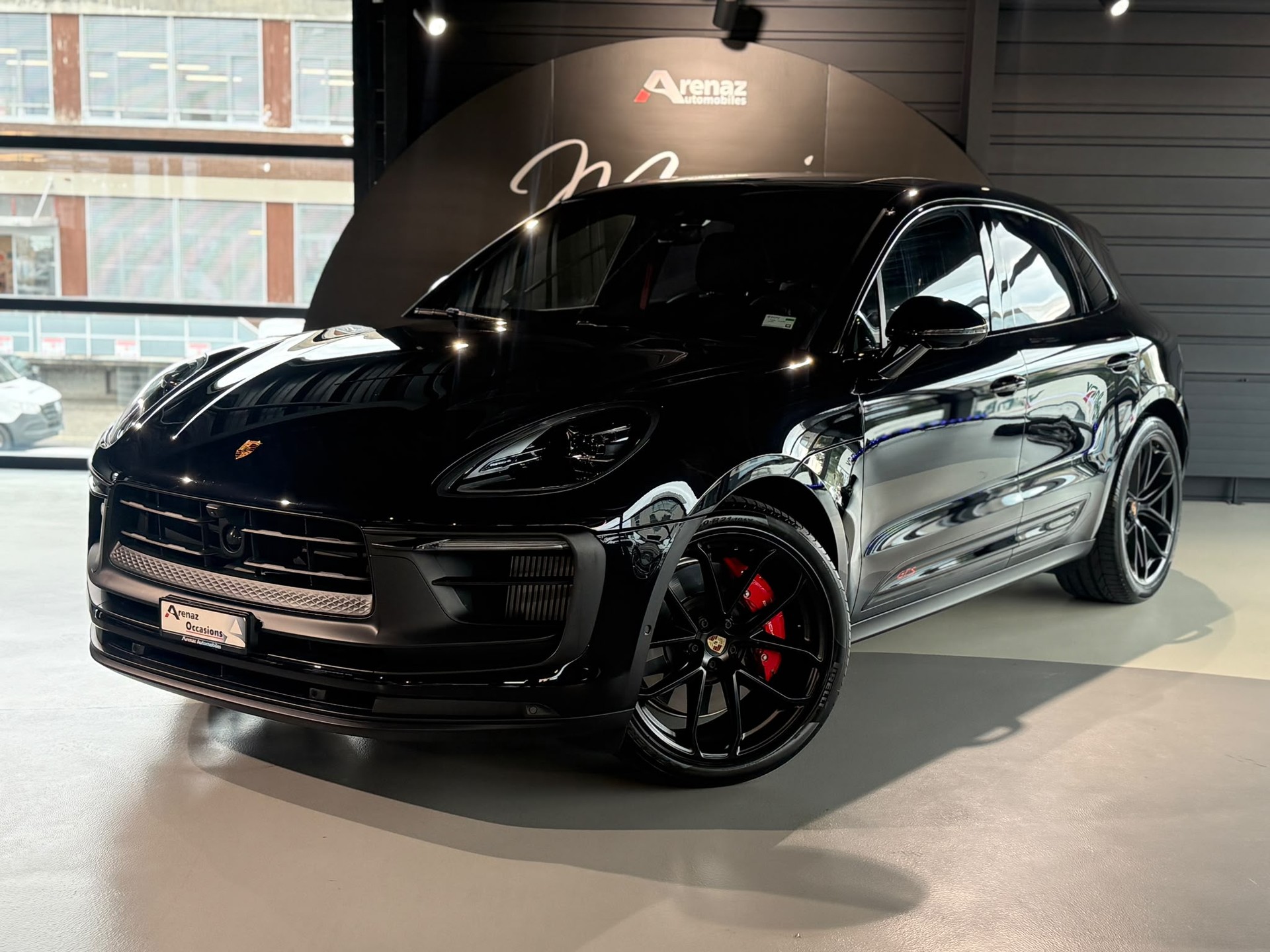 PORSCHE Macan GTS PDK-showroom-element-1