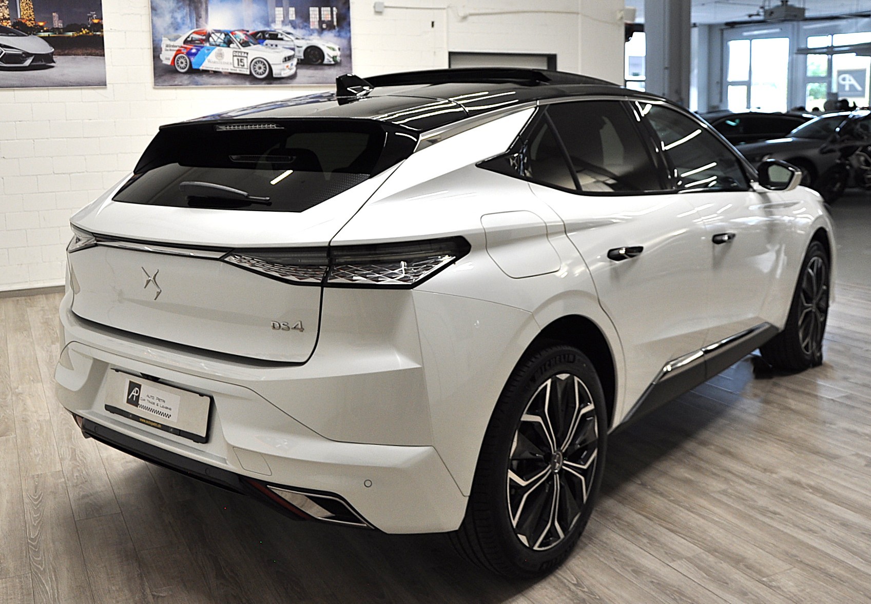 DS AUTOMOBILES DS 4 1.2 Pure Tech Rivoli EAT8-showroom-element-3