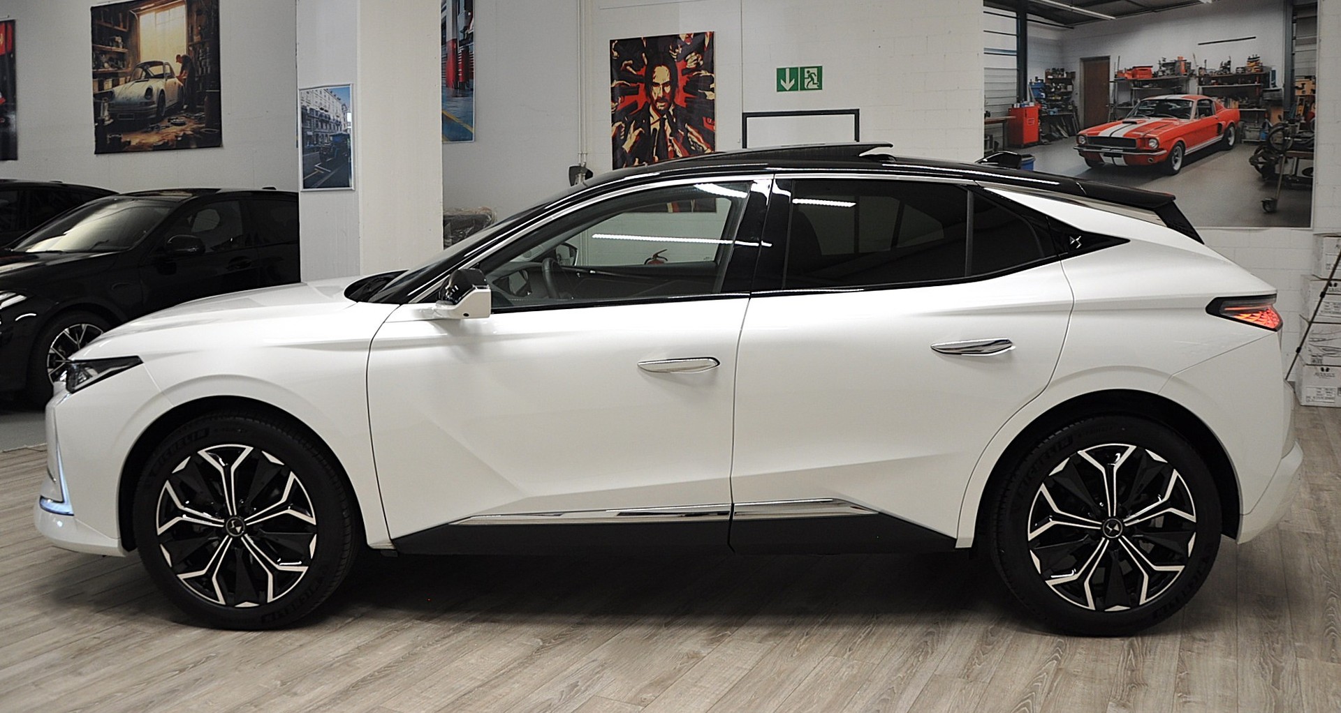 DS AUTOMOBILES DS 4 1.2 Pure Tech Rivoli EAT8-showroom-element-2