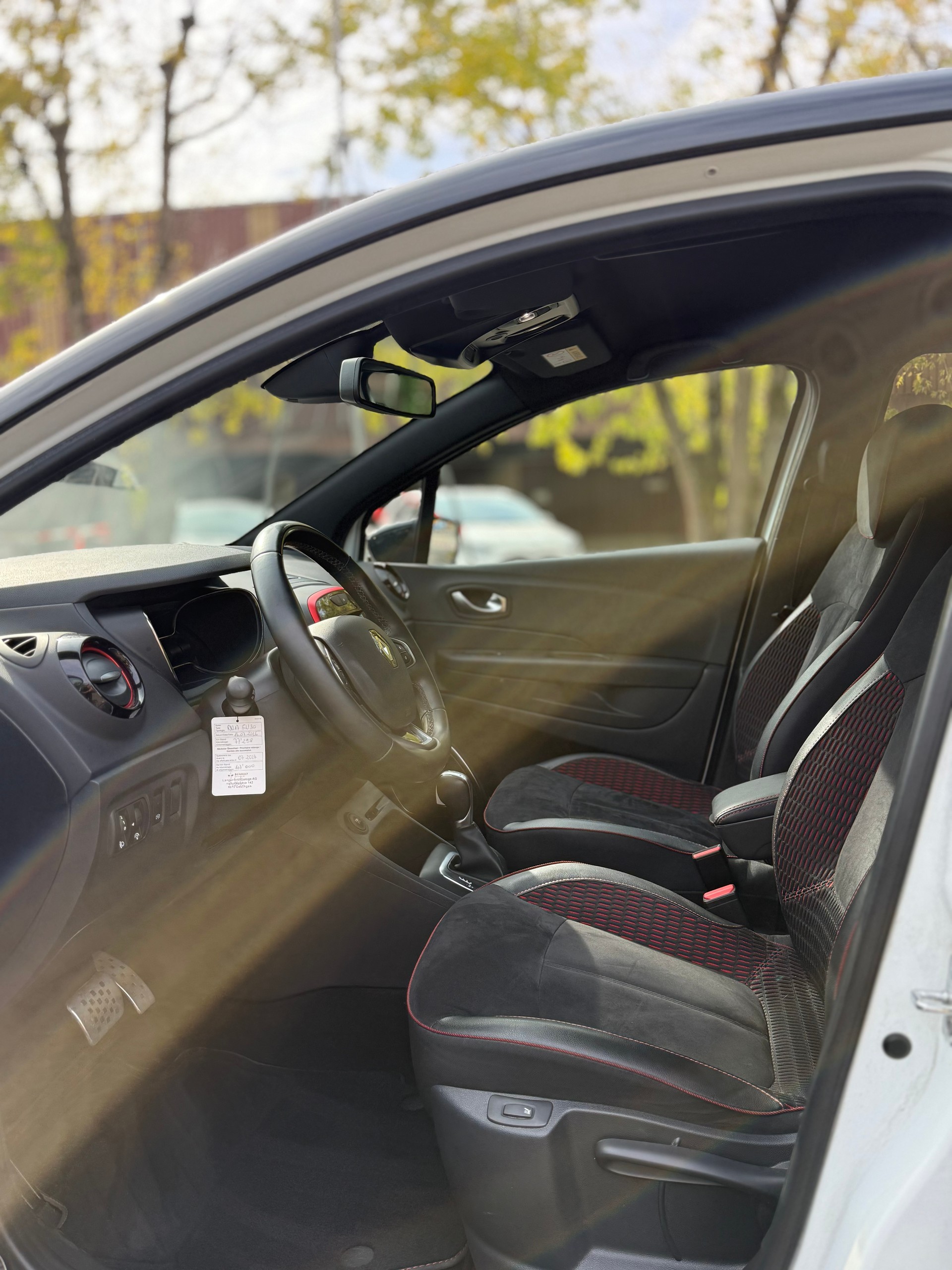 RENAULT Captur 1.3 T 16V Red Edition EDC-image-8