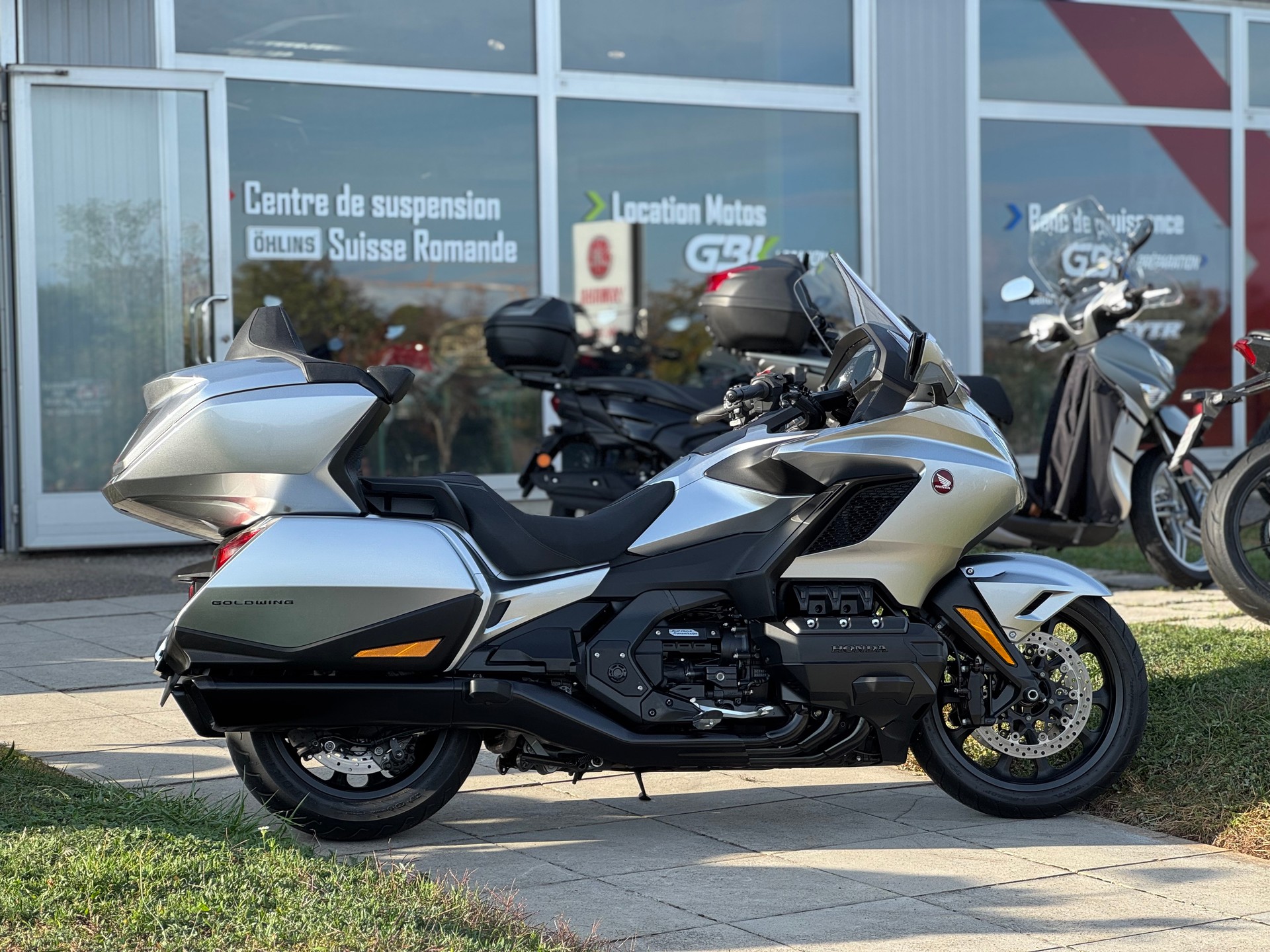 HONDA HONDA GL 1800 DA DCT Goldwing-image-1