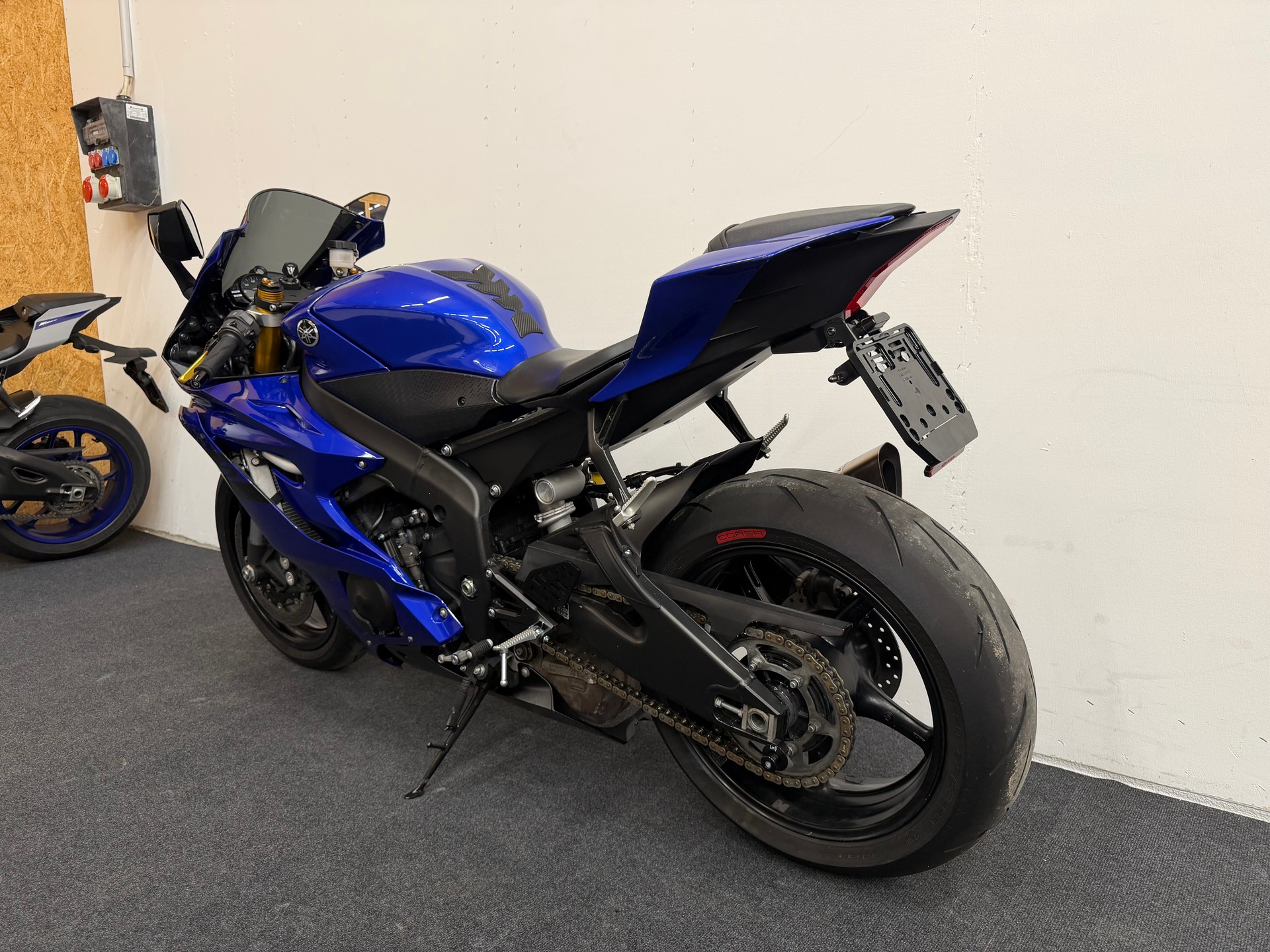 YAMAHA YZF-R6-image-2