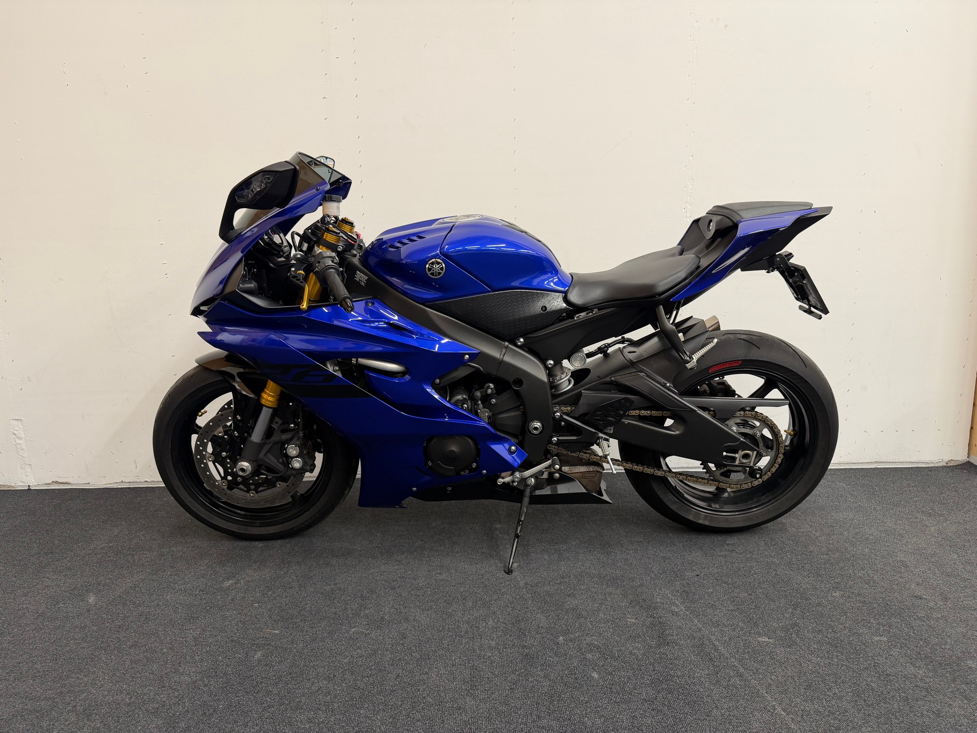 YAMAHA YZF-R6-image-3