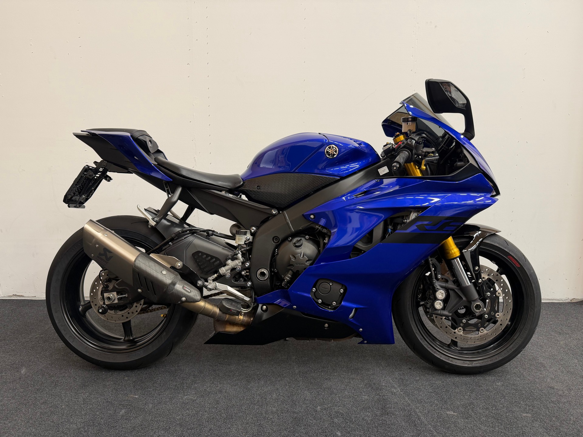 YAMAHA YZF-R6-image-0