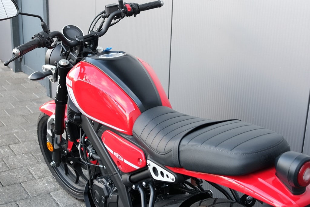 YAMAHA XSR 125 ABS-image-4