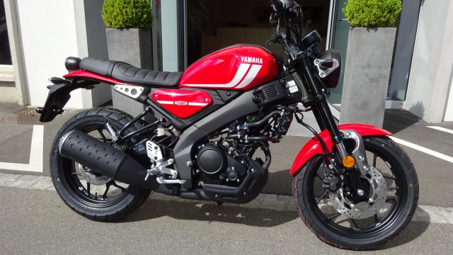 YAMAHA XSR 125-image-2