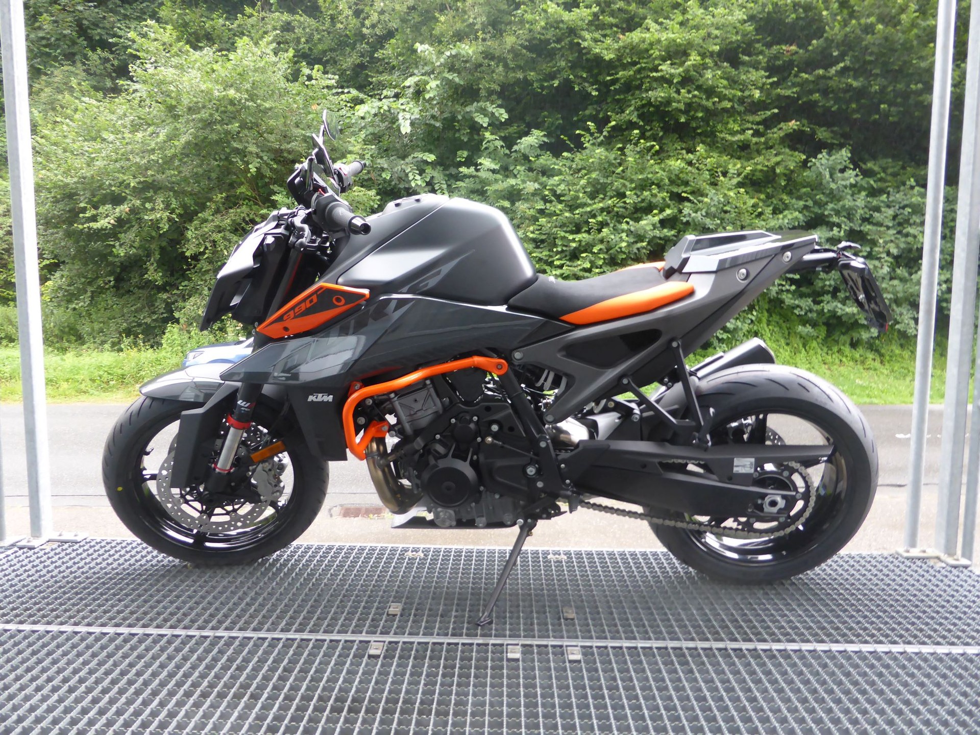 KTM 990 Duke-image-9