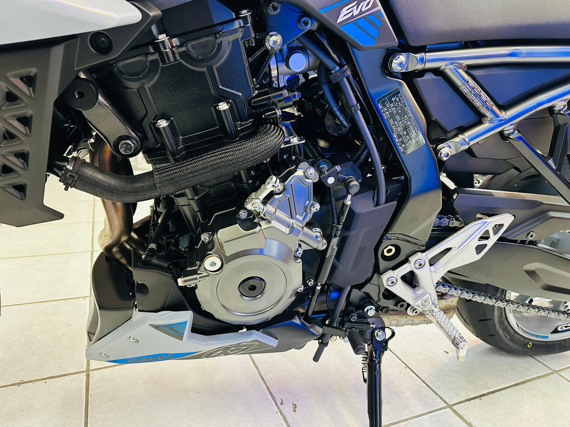 SUZUKI GSX 8 S EVO-image-6