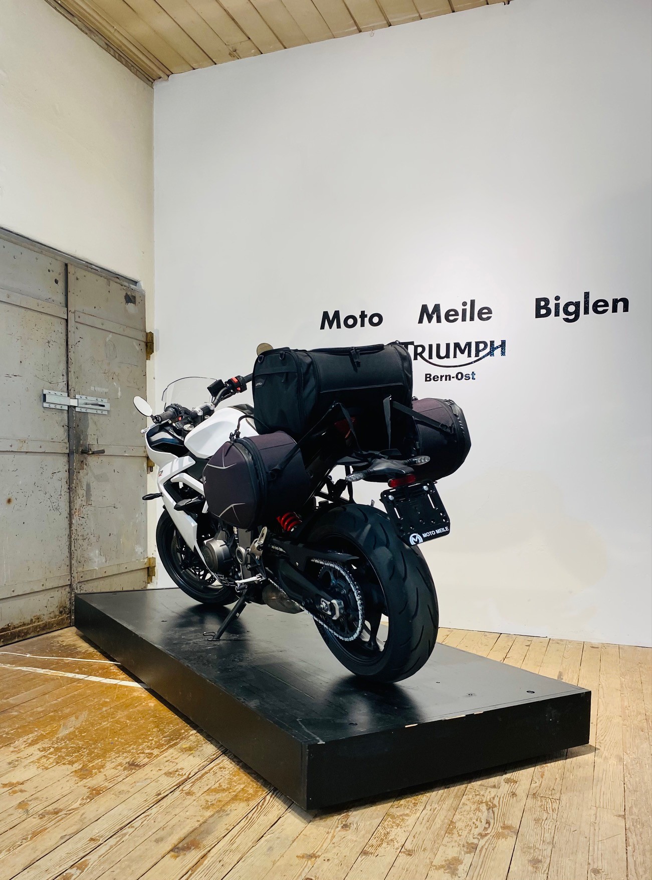 TRIUMPH Daytona 660-image-9