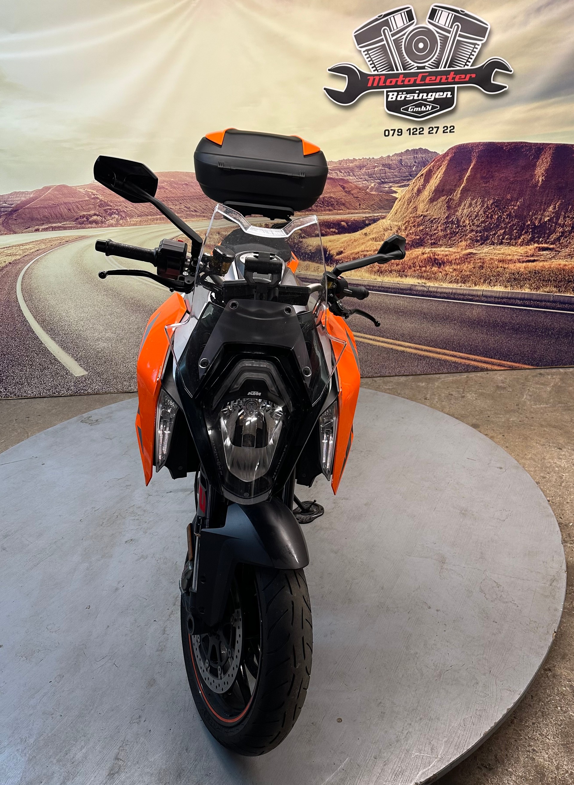 KTM 1290 Super Duke GT-image-2