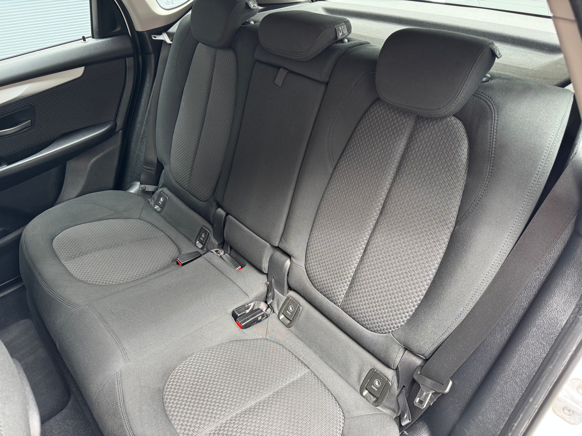 BMW 225xe iPerformance Active Tourer Steptronic-image-8