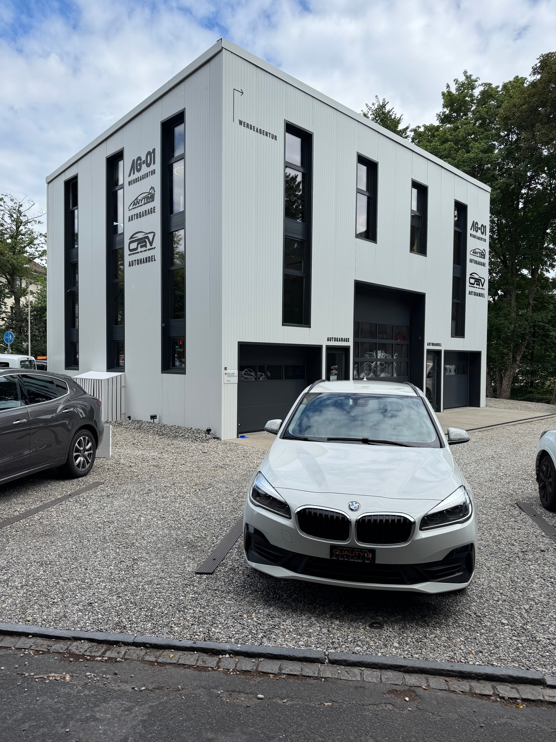 BMW 225xe iPerformance Active Tourer Steptronic-image-1