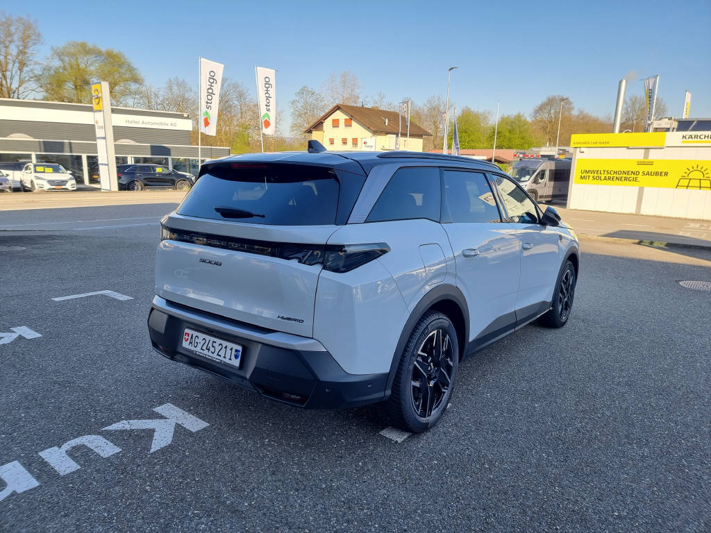 PEUGEOT 5008 1.2 Hybrid GT-image-1