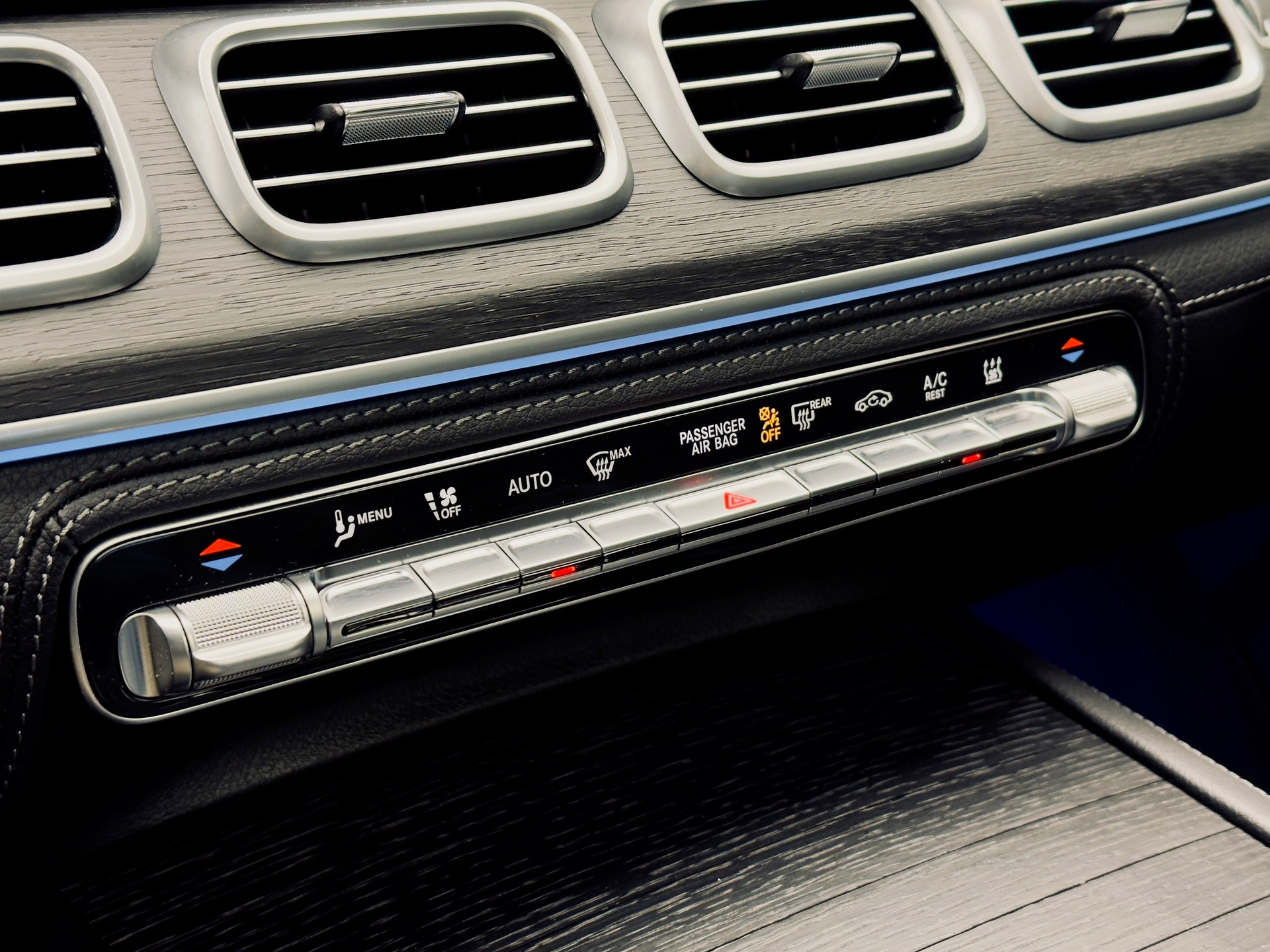 MERCEDES-BENZ GLE 400 e 4Matic 9G-Tronic-image-20