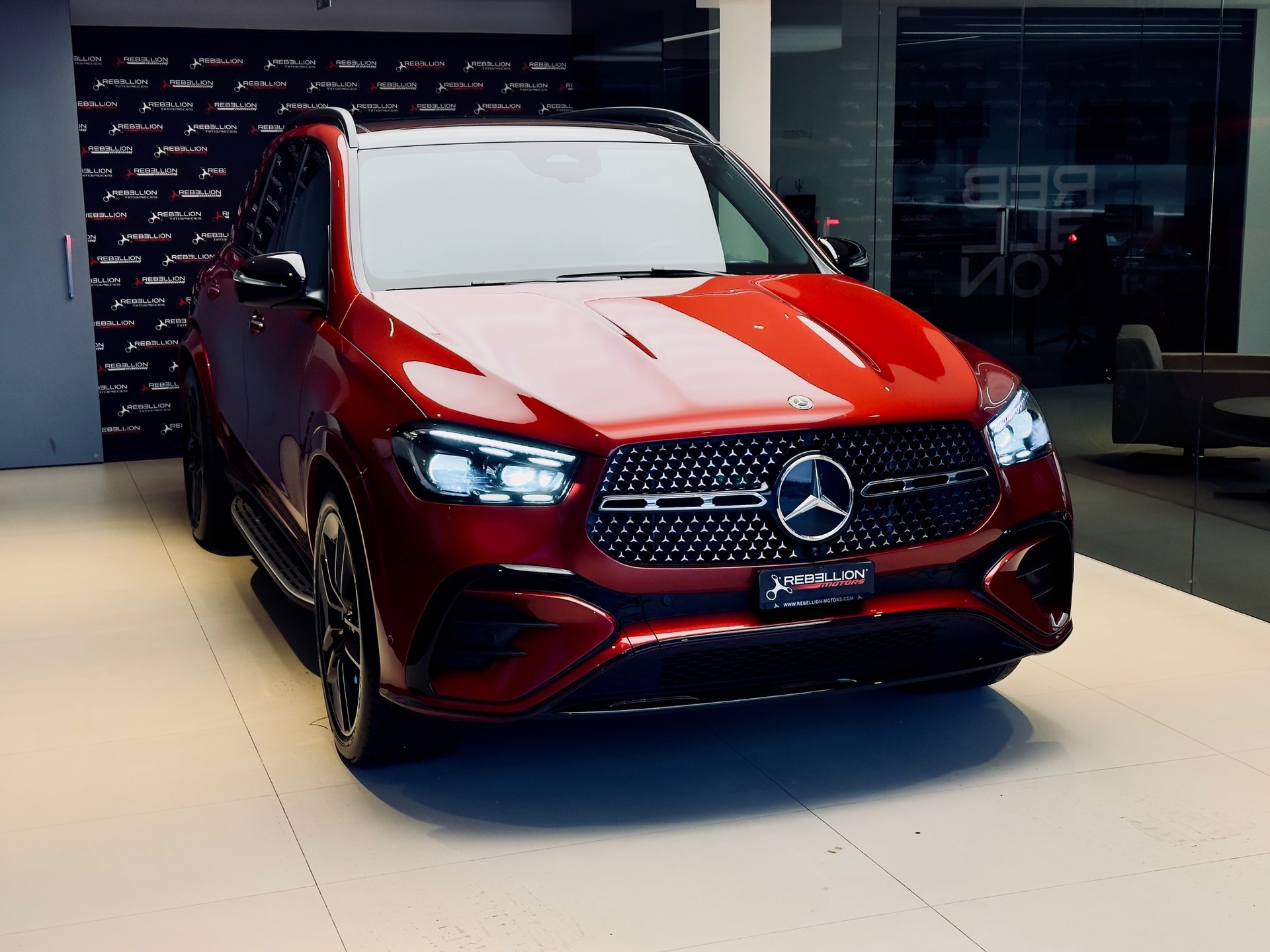MERCEDES-BENZ GLE 400 e 4Matic 9G-Tronic-image-2