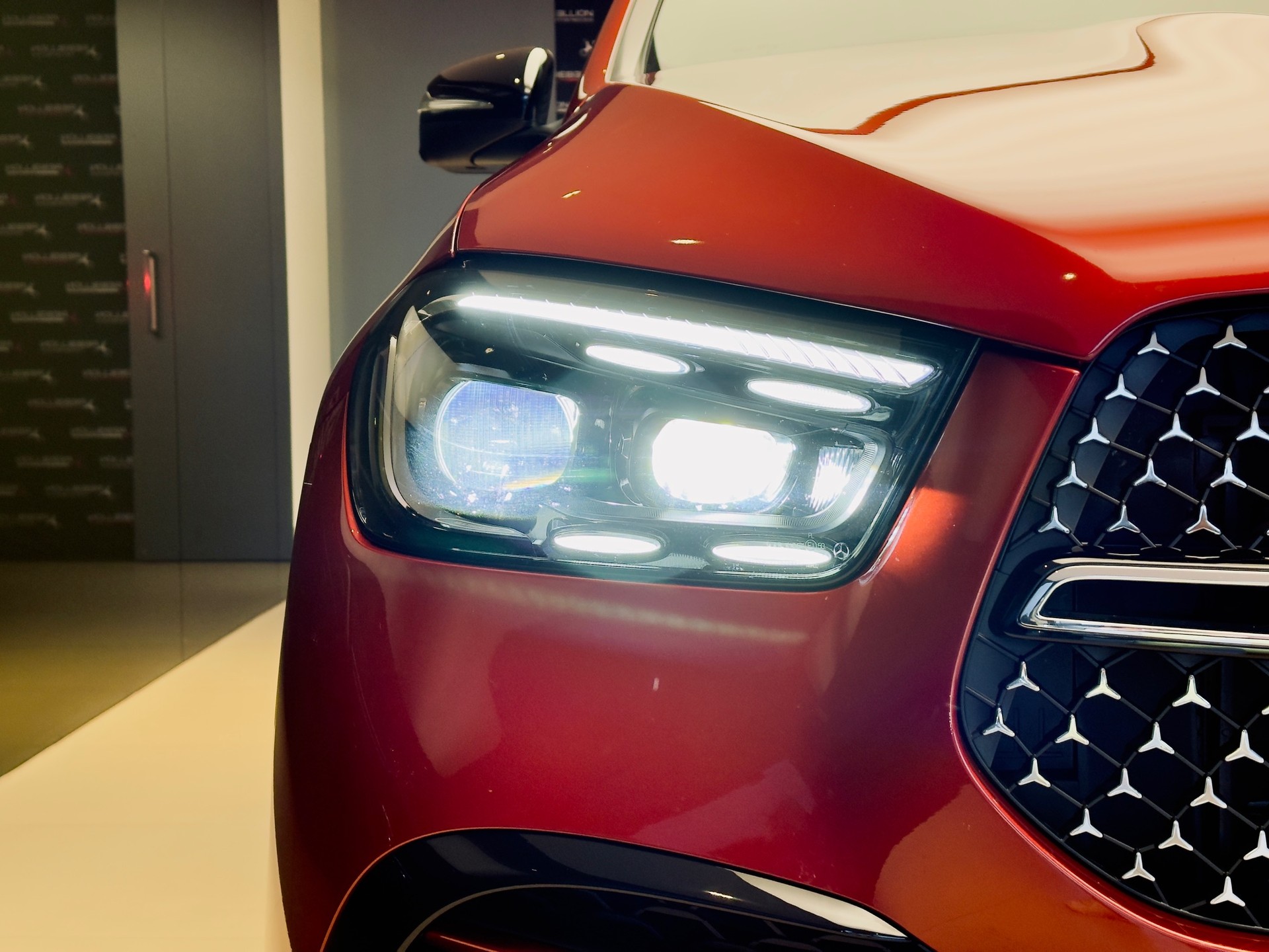 MERCEDES-BENZ GLE 400 e 4Matic 9G-Tronic-image-4