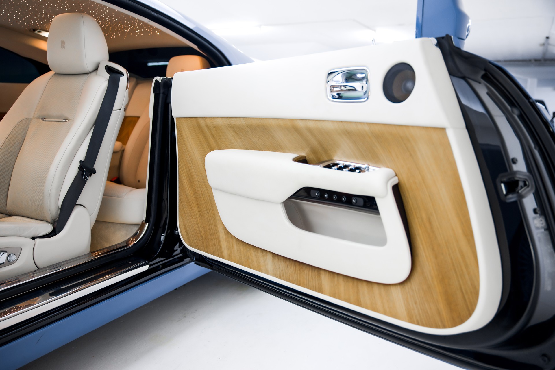 ROLLS-ROYCE Wraith 6.6 V12-image-22