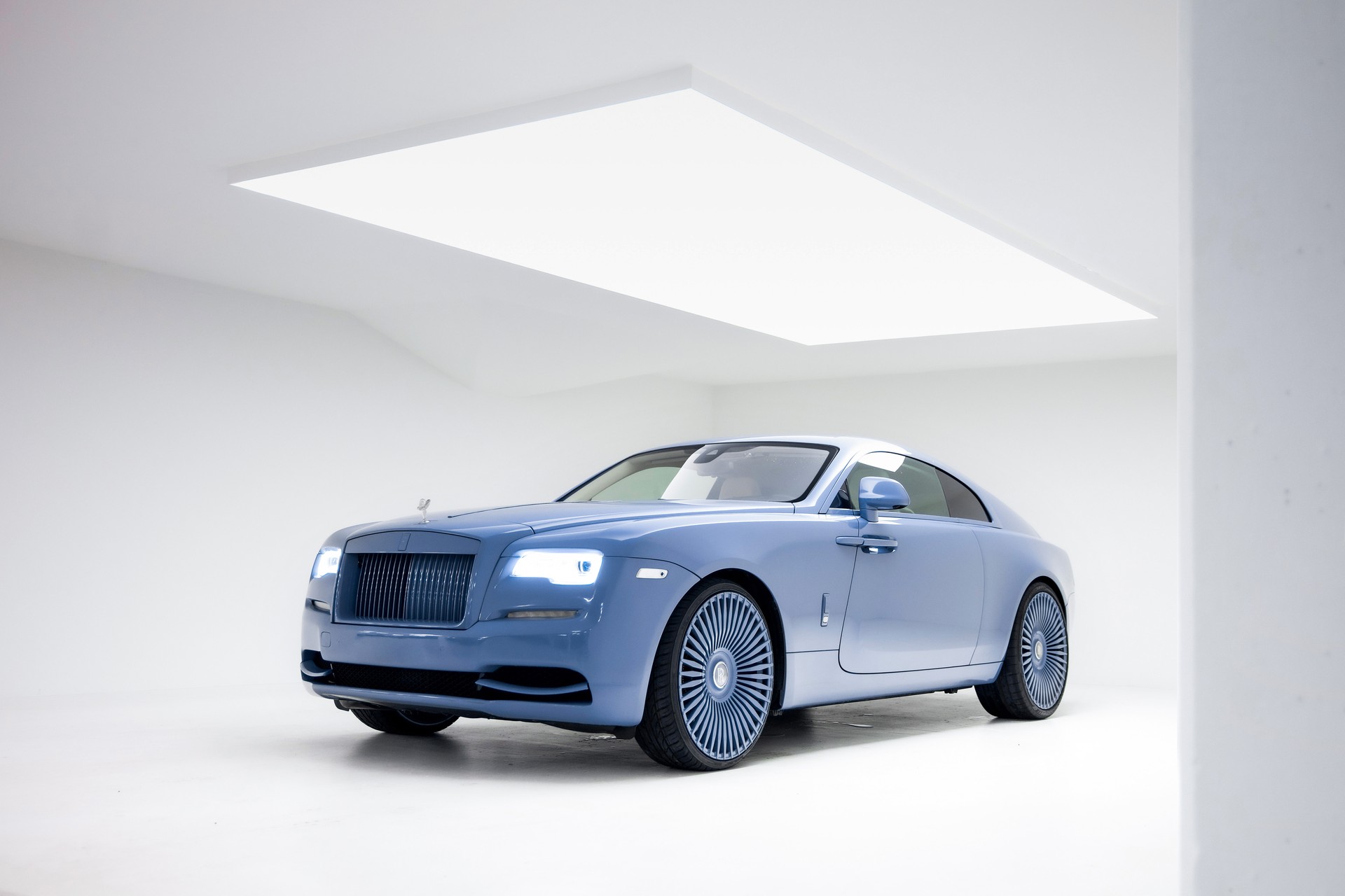 ROLLS-ROYCE Wraith 6.6 V12-image-1
