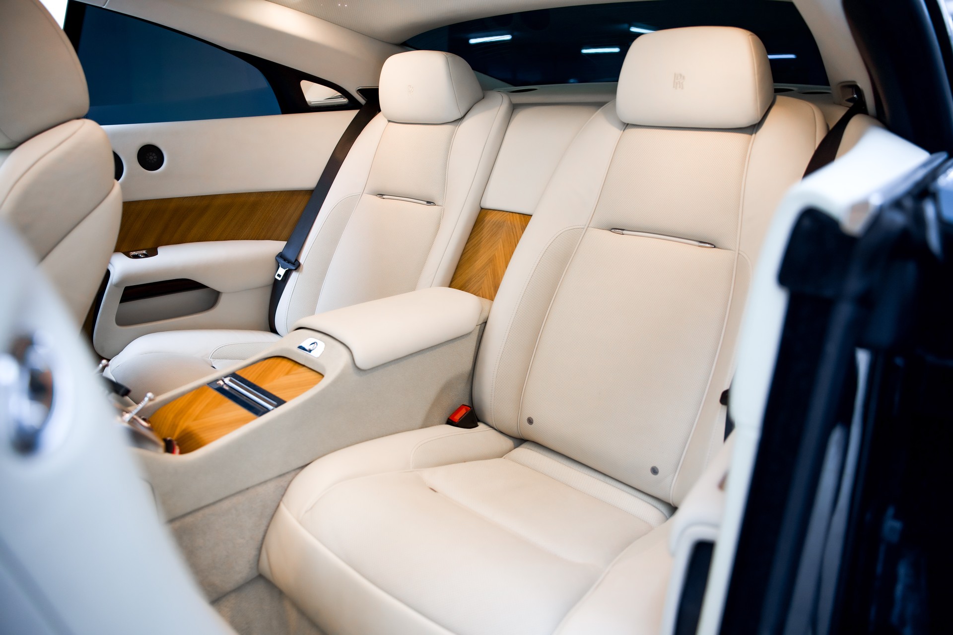 ROLLS-ROYCE Wraith 6.6 V12-image-23