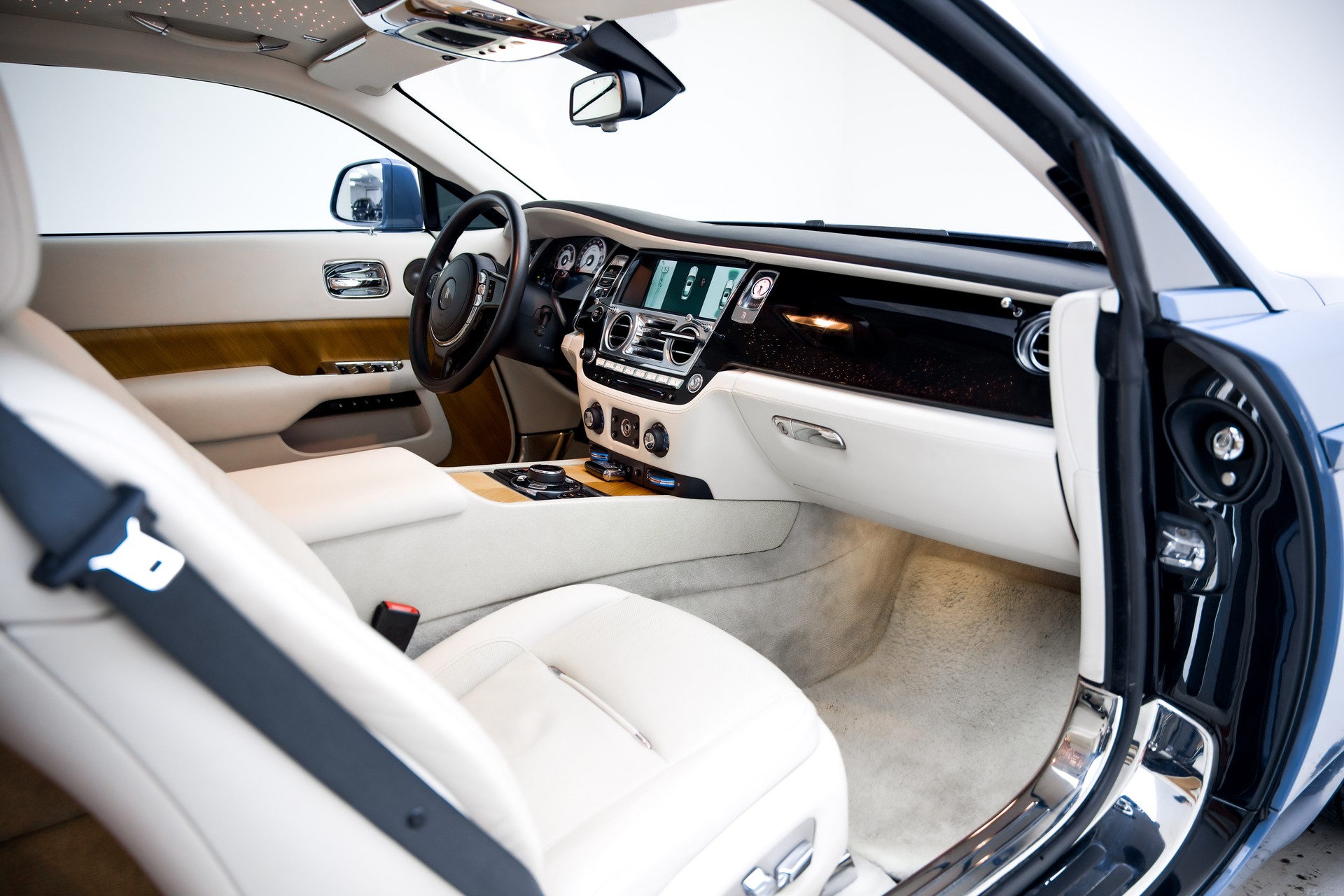 ROLLS-ROYCE Wraith 6.6 V12-image-18