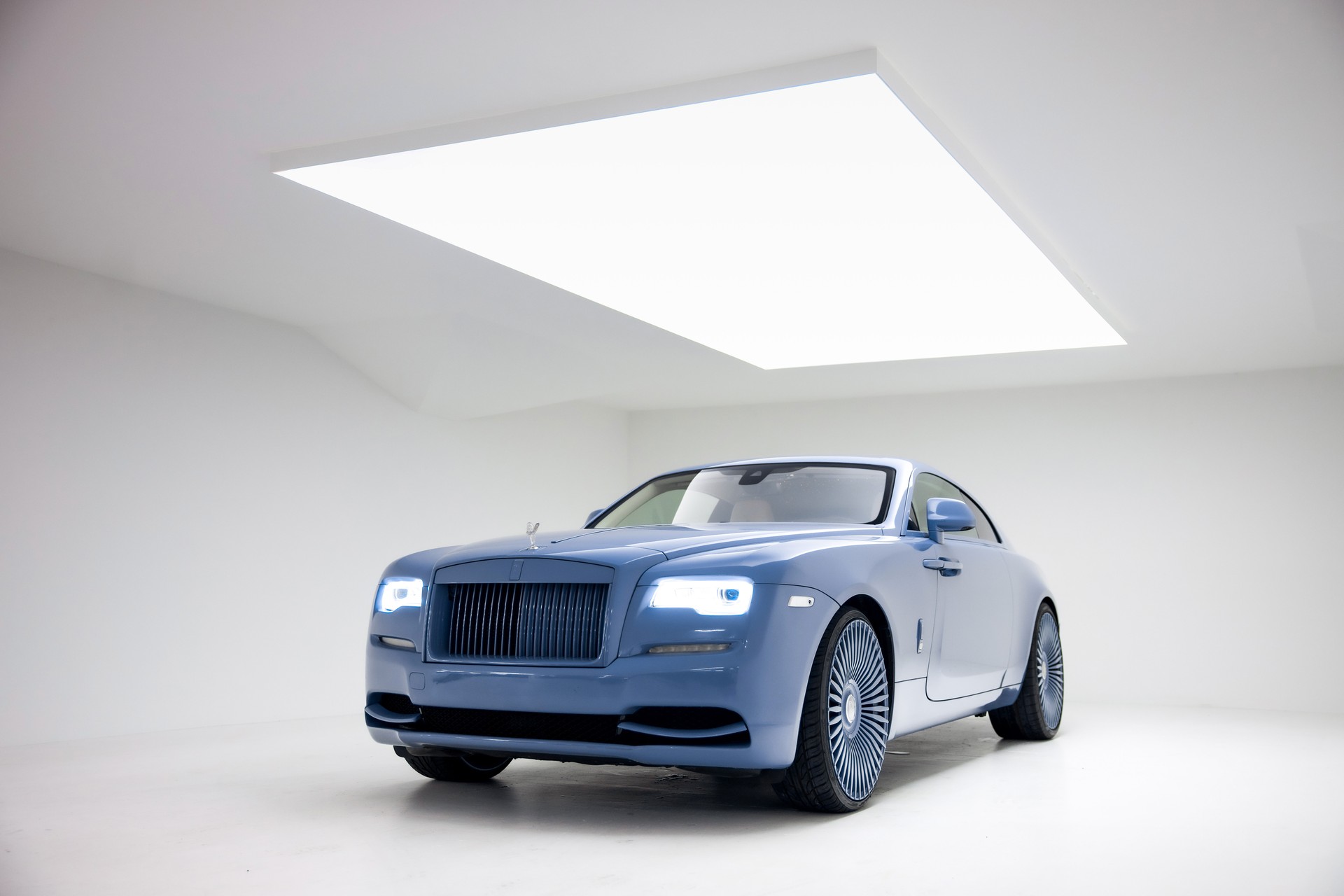 ROLLS-ROYCE Wraith 6.6 V12-image-2
