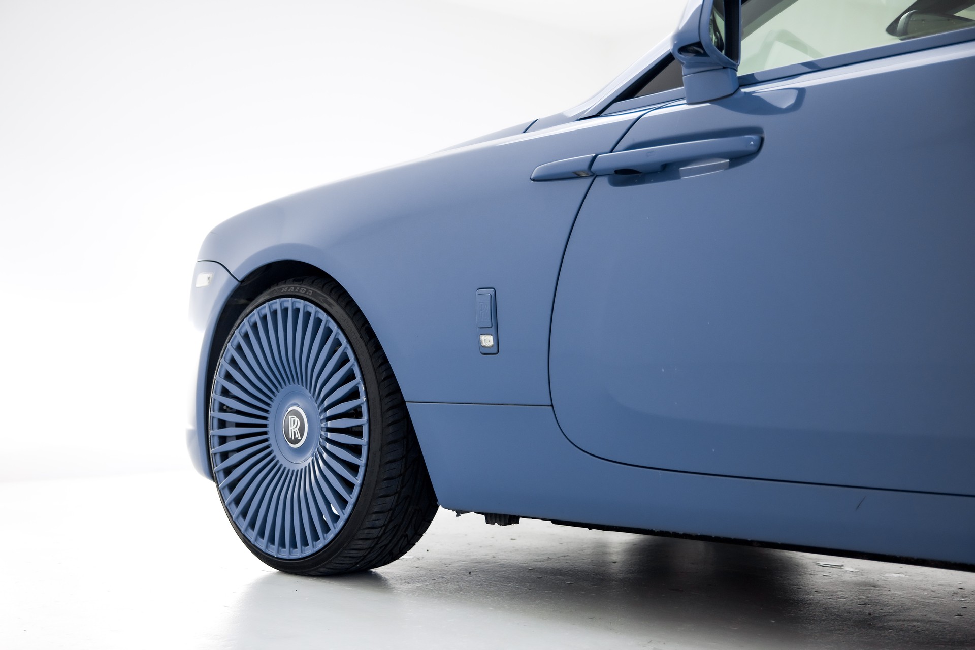 ROLLS-ROYCE Wraith 6.6 V12-image-13