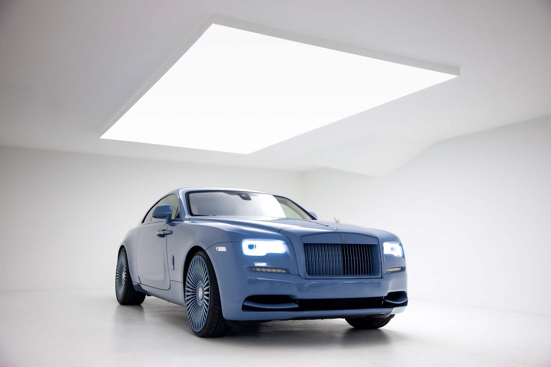 ROLLS-ROYCE Wraith 6.6 V12-image-3
