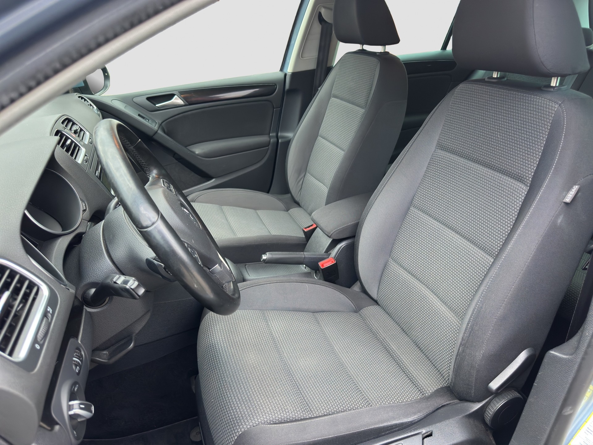 VW Golf 1.4 TSI Comfortline DSG-image-12