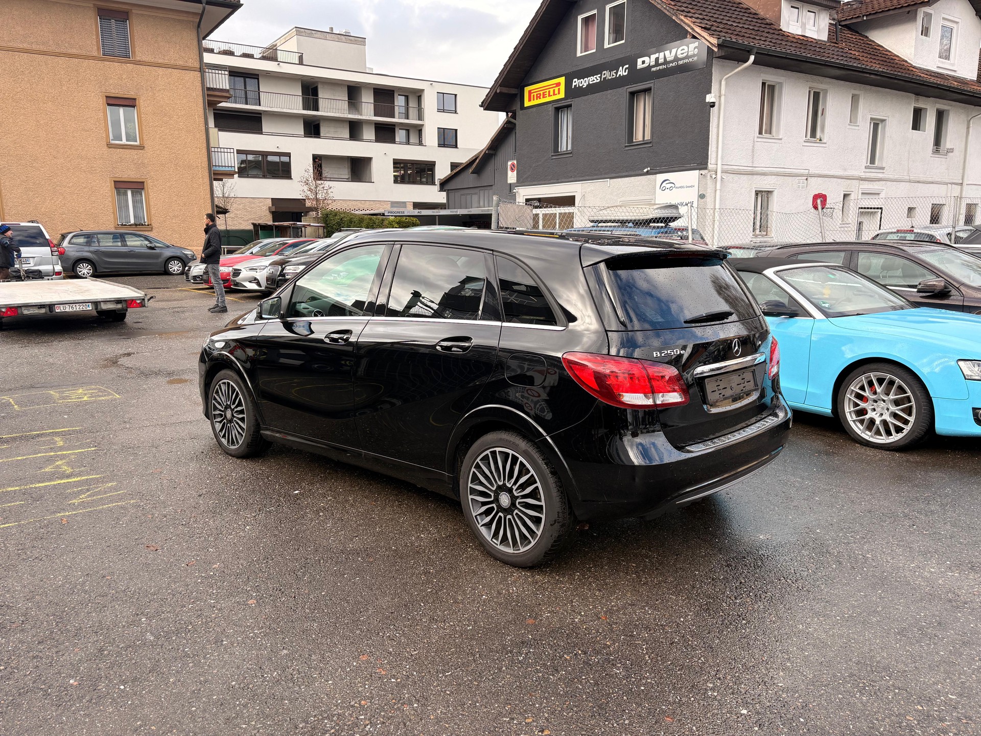 MERCEDES-BENZ B Electric Drive Style-image-2