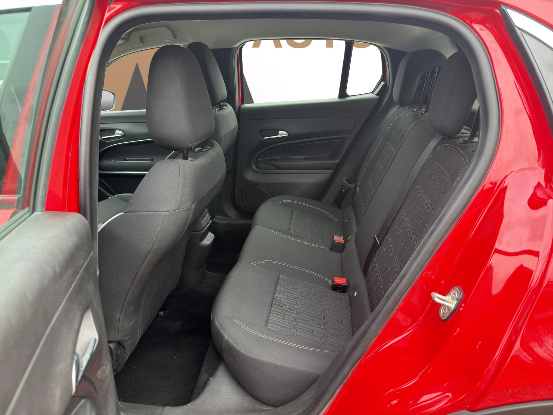 FIAT 600 1.2 Hybrid MHEV 145 Cult-image-12