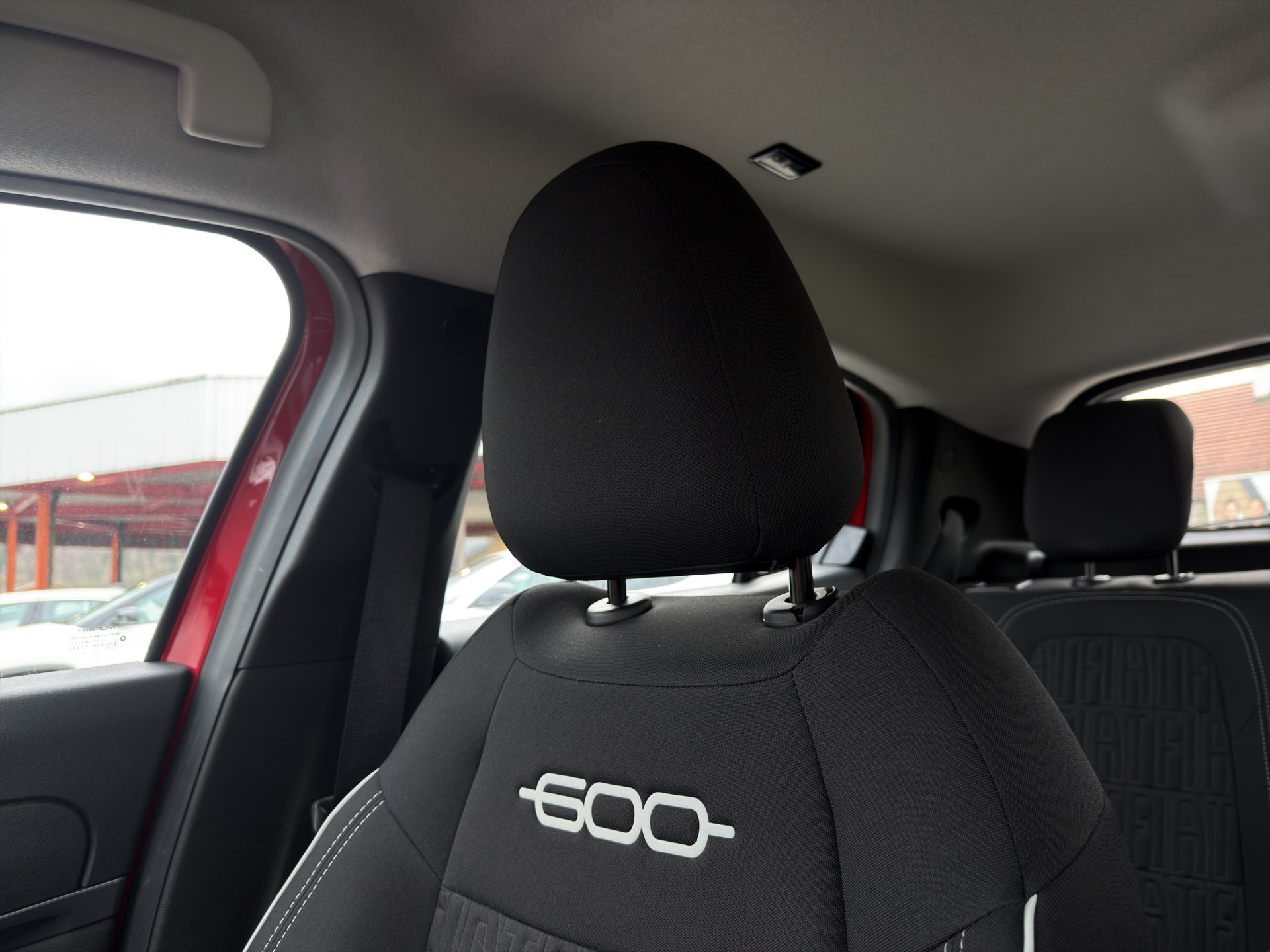 FIAT 600 1.2 Hybrid MHEV 145 Cult-image-31