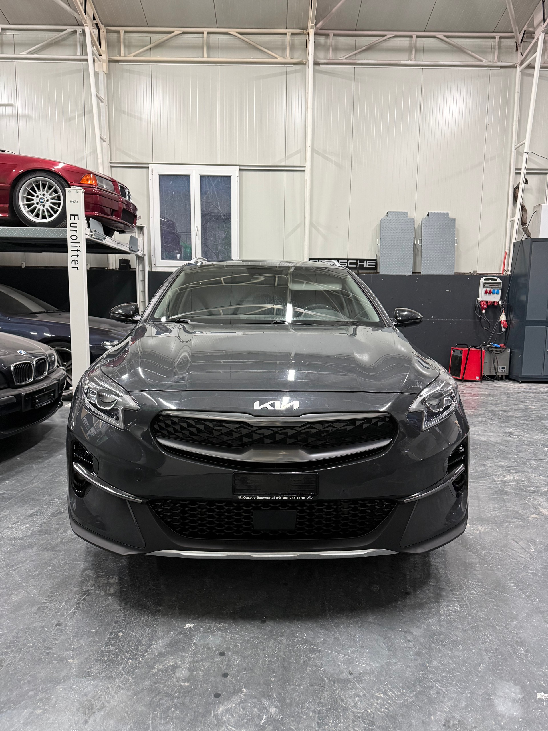 KIA Xceed 1.6 GDi Plug-in Hybrid Style DCT-image-2