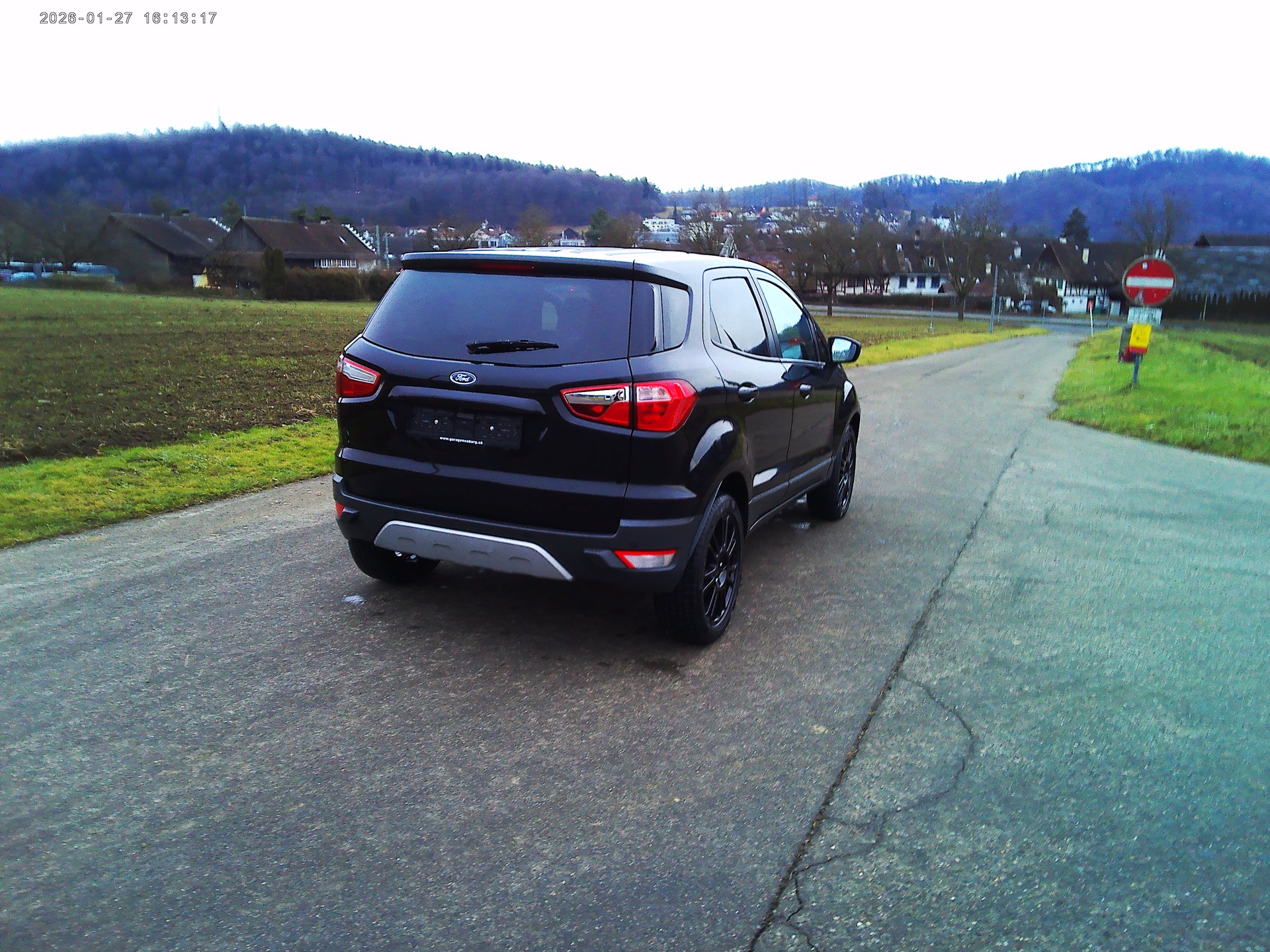 FORD EcoSport 1.0 SCTi Titanium-image-2