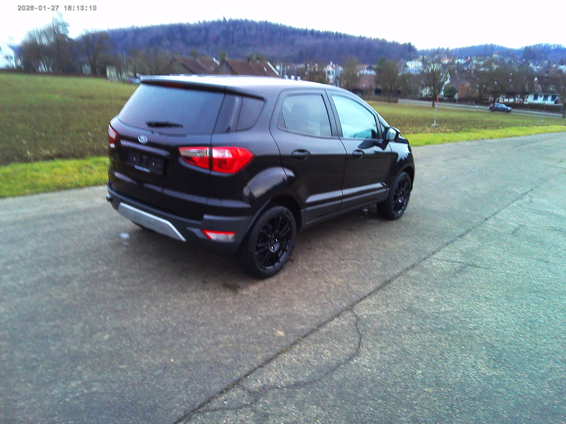 FORD EcoSport 1.0 SCTi Titanium-image-1