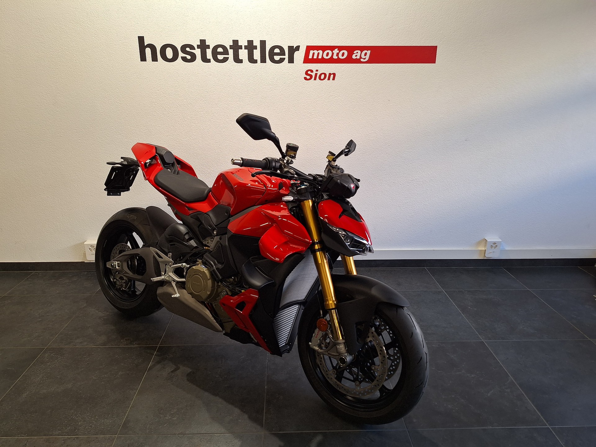 DUCATI Streetfighter V4 S-image-0